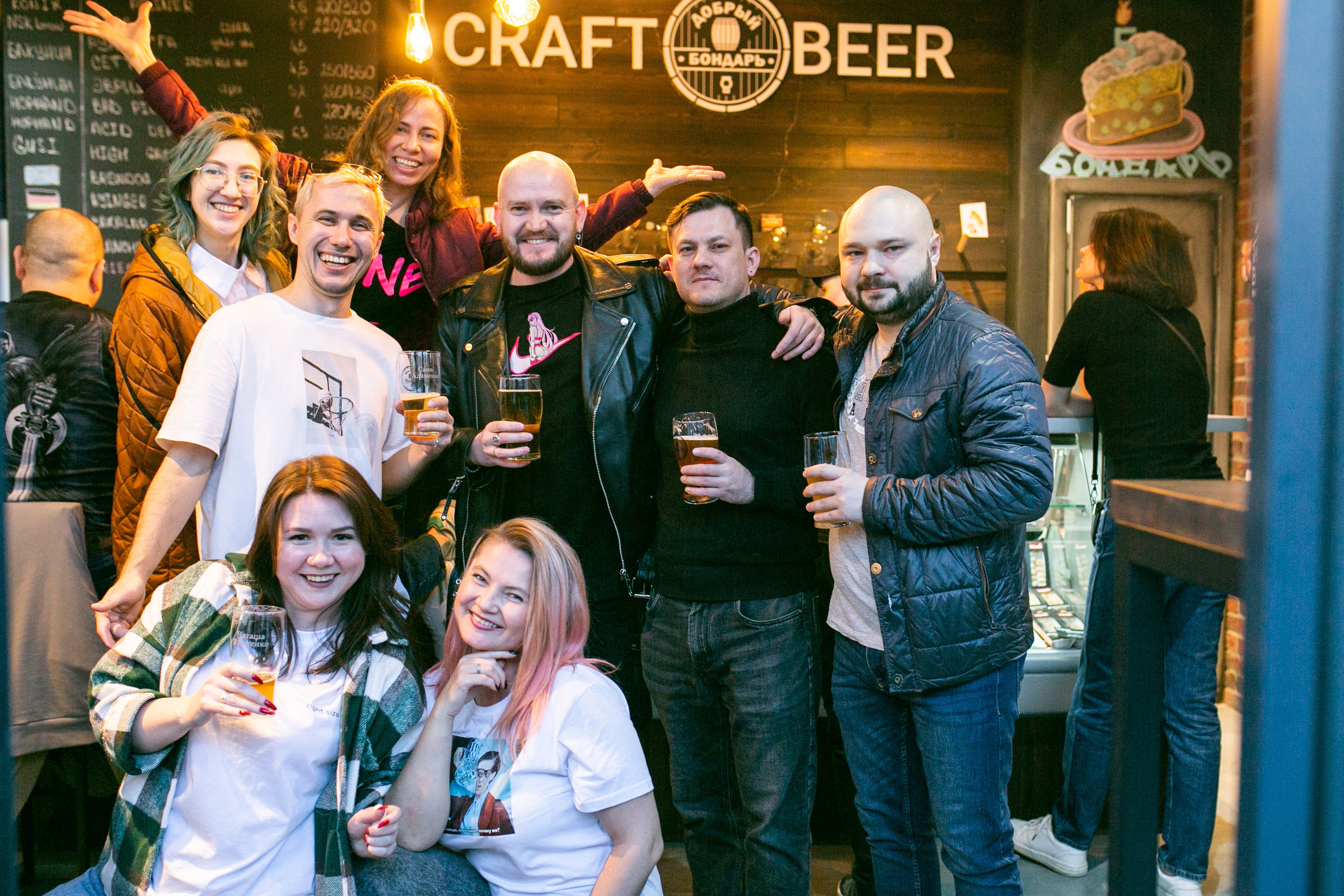 День рождения бара Добрый бондарь. Фотограф в Новосибирске Ася Зверева