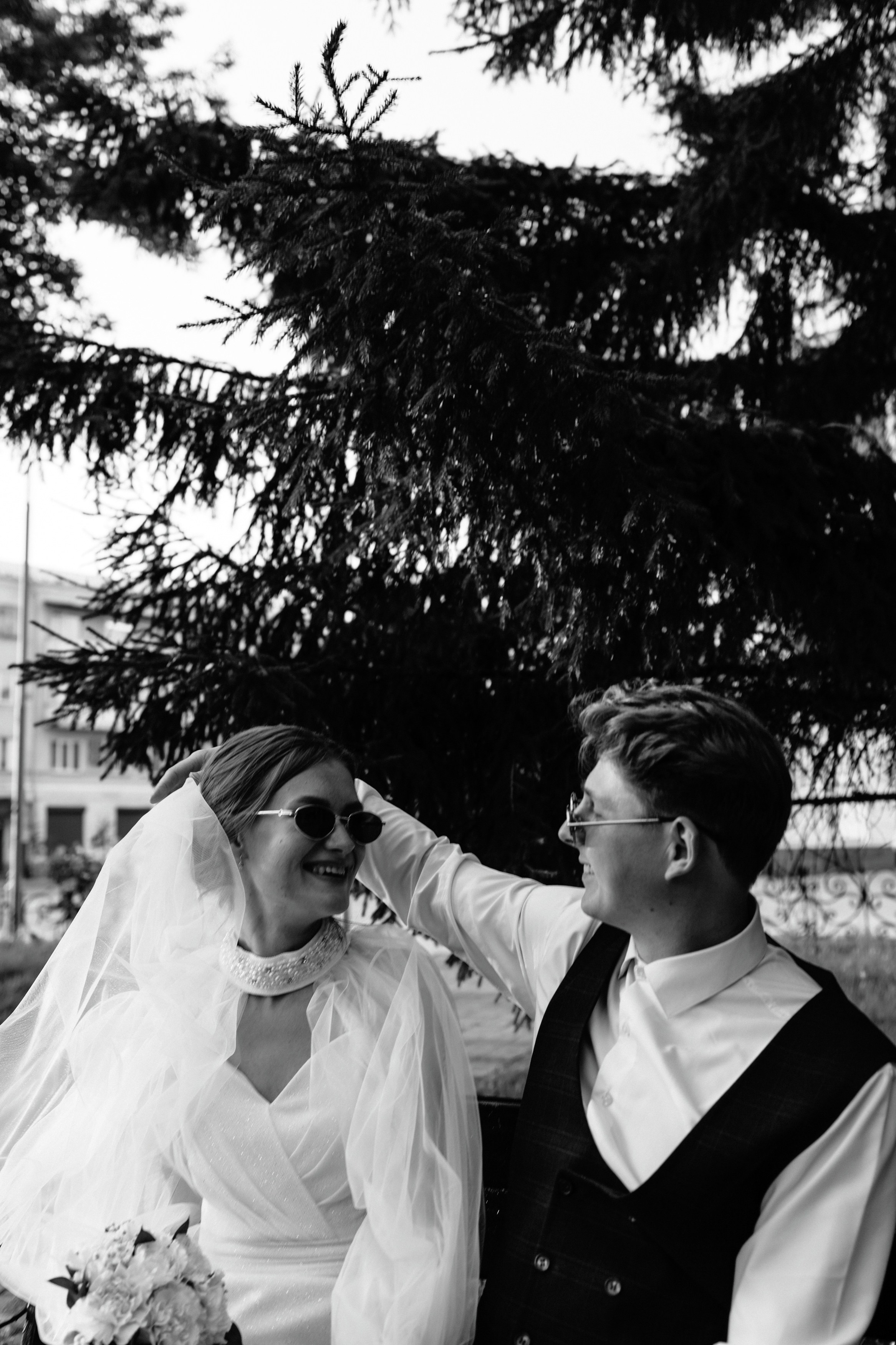 Владислав и Юлия Вечерняя прогулка по городу. Свадебный Фотограф в Иркутске Екатерина Елисеева