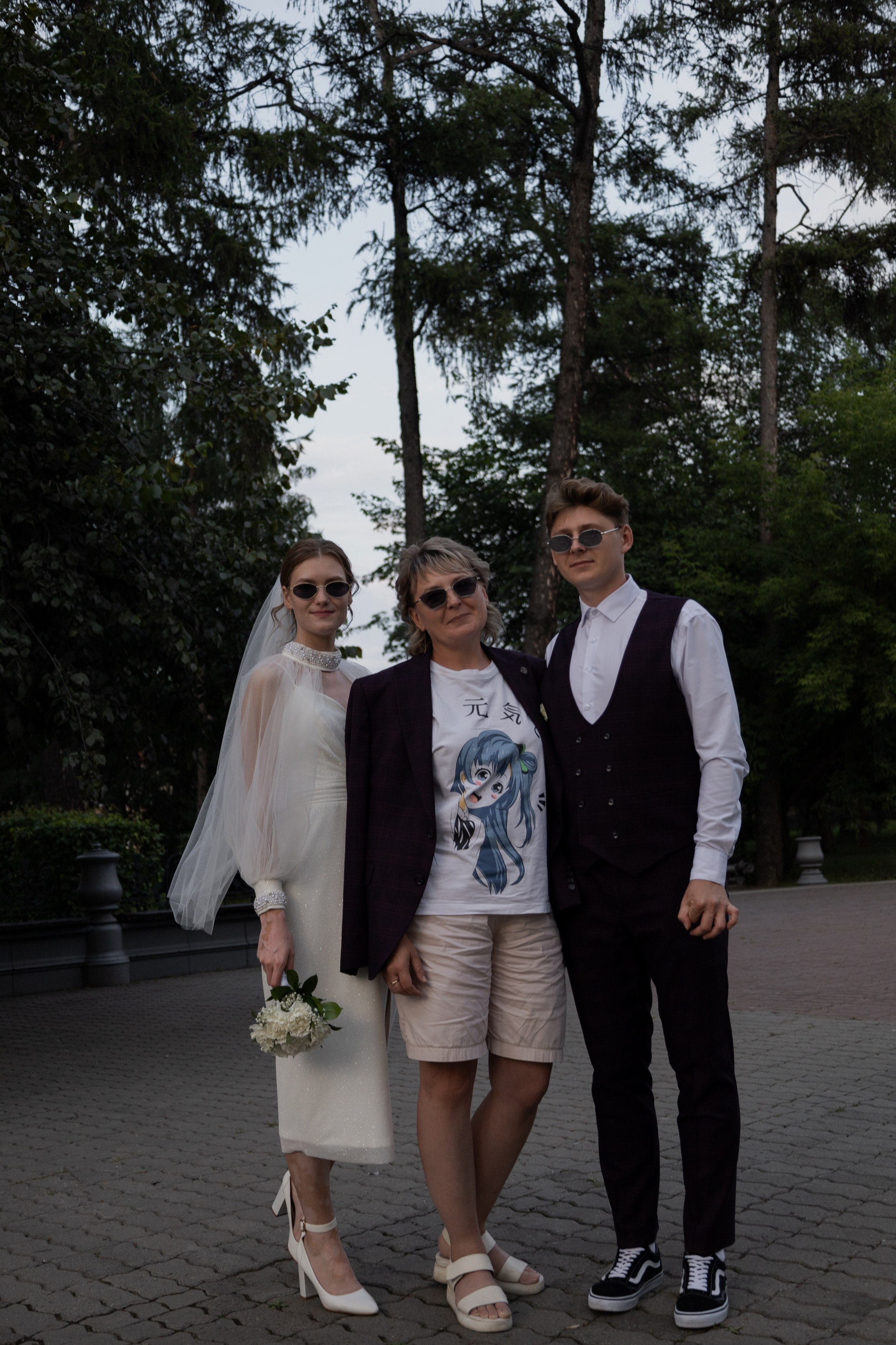 Владислав и Юлия Вечерняя прогулка по городу. Свадебный Фотограф в Иркутске Екатерина Елисеева