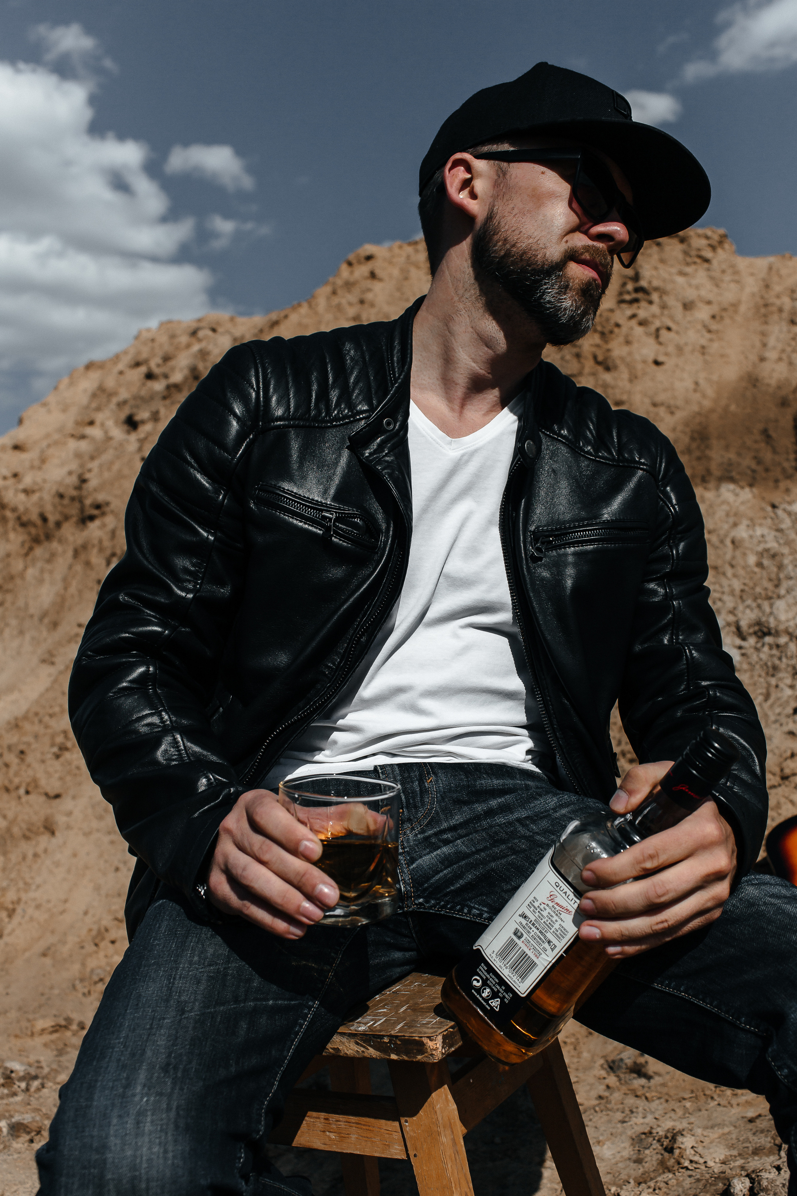 Гитара. Виски. Музыка. Сергеев Алексей. Фотограф