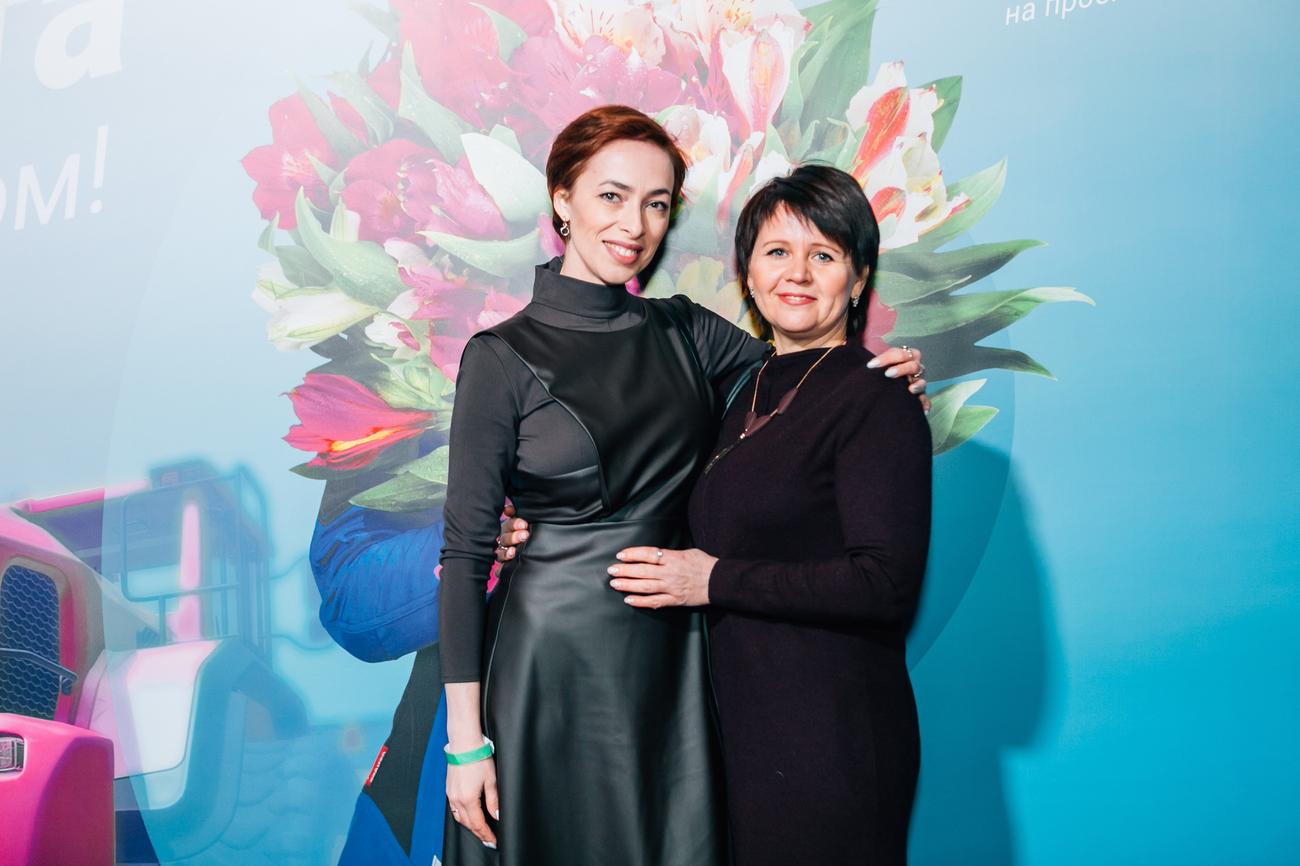 Снимал репортаж для «Газпром нефть», Газстройпром, Росатом, ОЗОН, Мегафон, ВТБ, Т-Банк, Unilever, Материа Медика Холдинг. Фотограф Serg-Epic — Сергей Клепиков