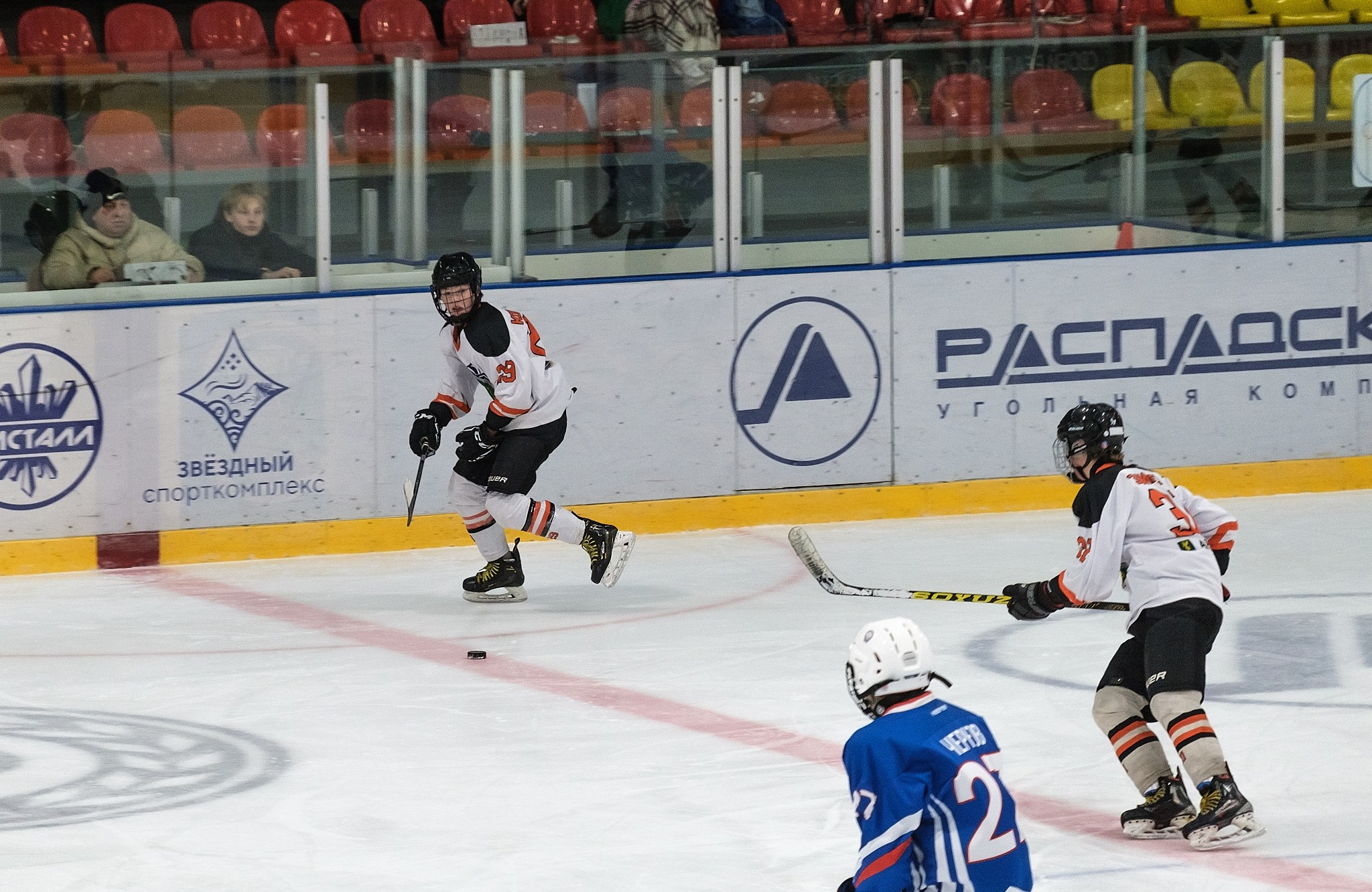Хоккейный матч Вымпел-2011 (Междуреченск) vs Ермак (Ангарск) — фотограф в Междуреченске Никита Максимов