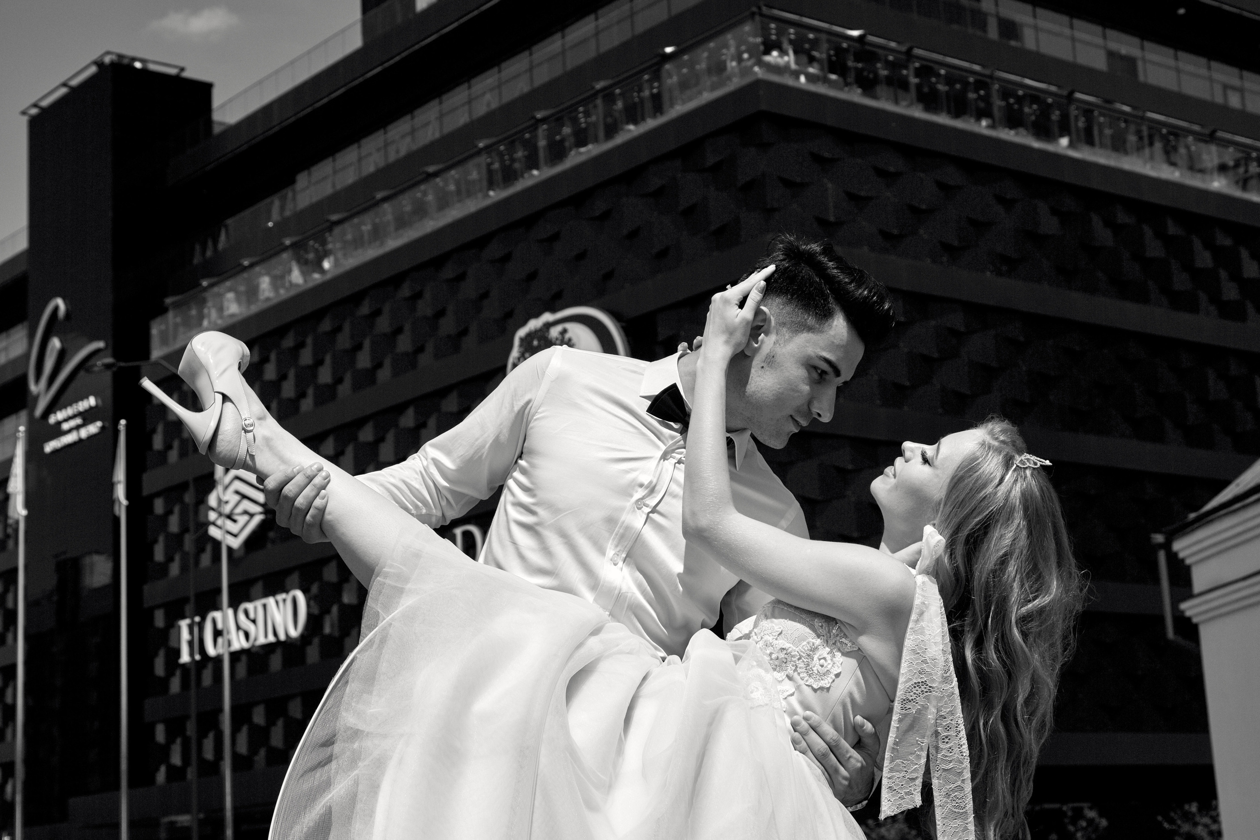 Свадебная прогулка. Свадебный и семейный фотограф в Минске и Минской области