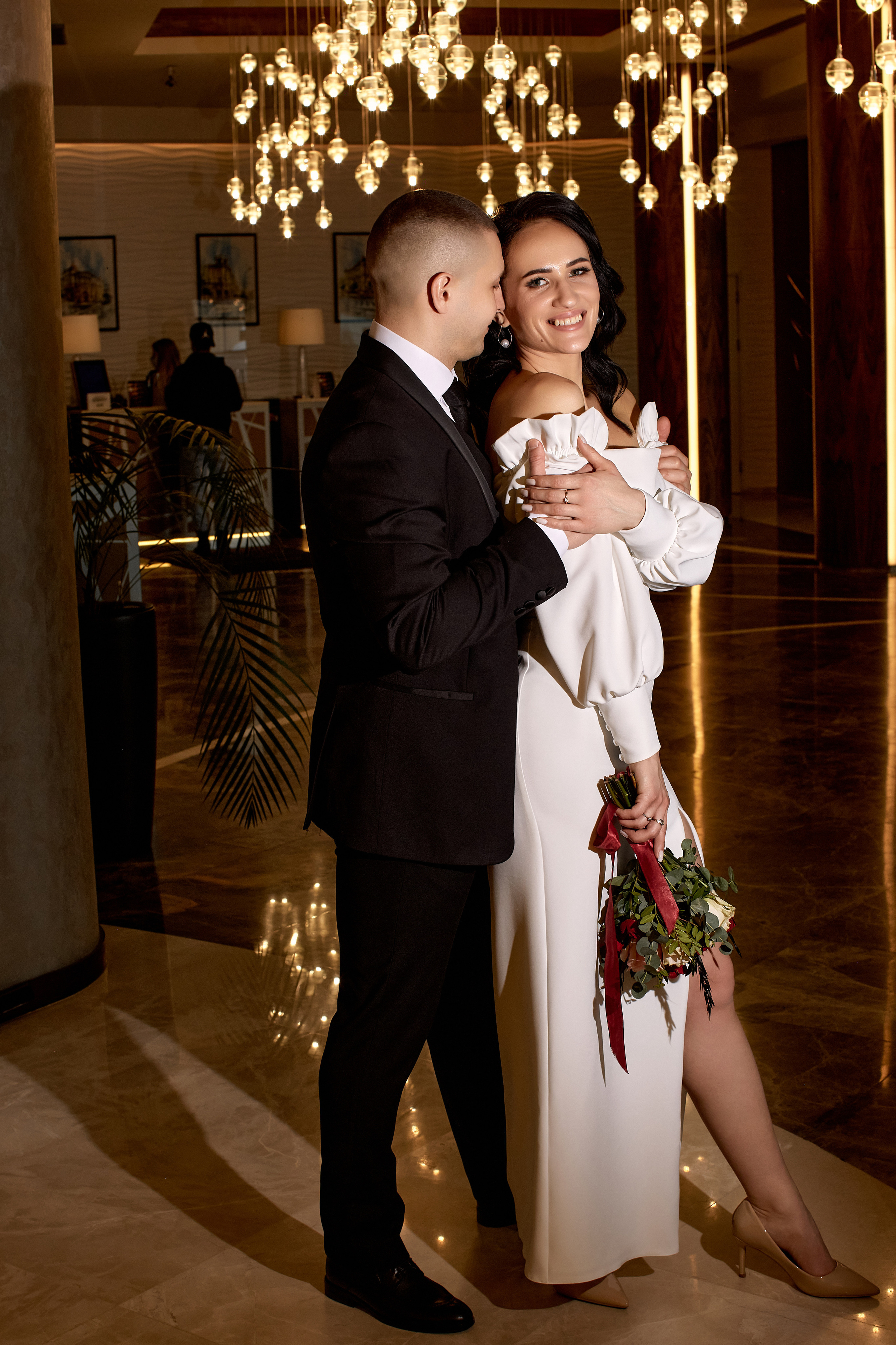 Совместные сборы в отеле. Свадебный и семейный фотограф в Минске и Минской области