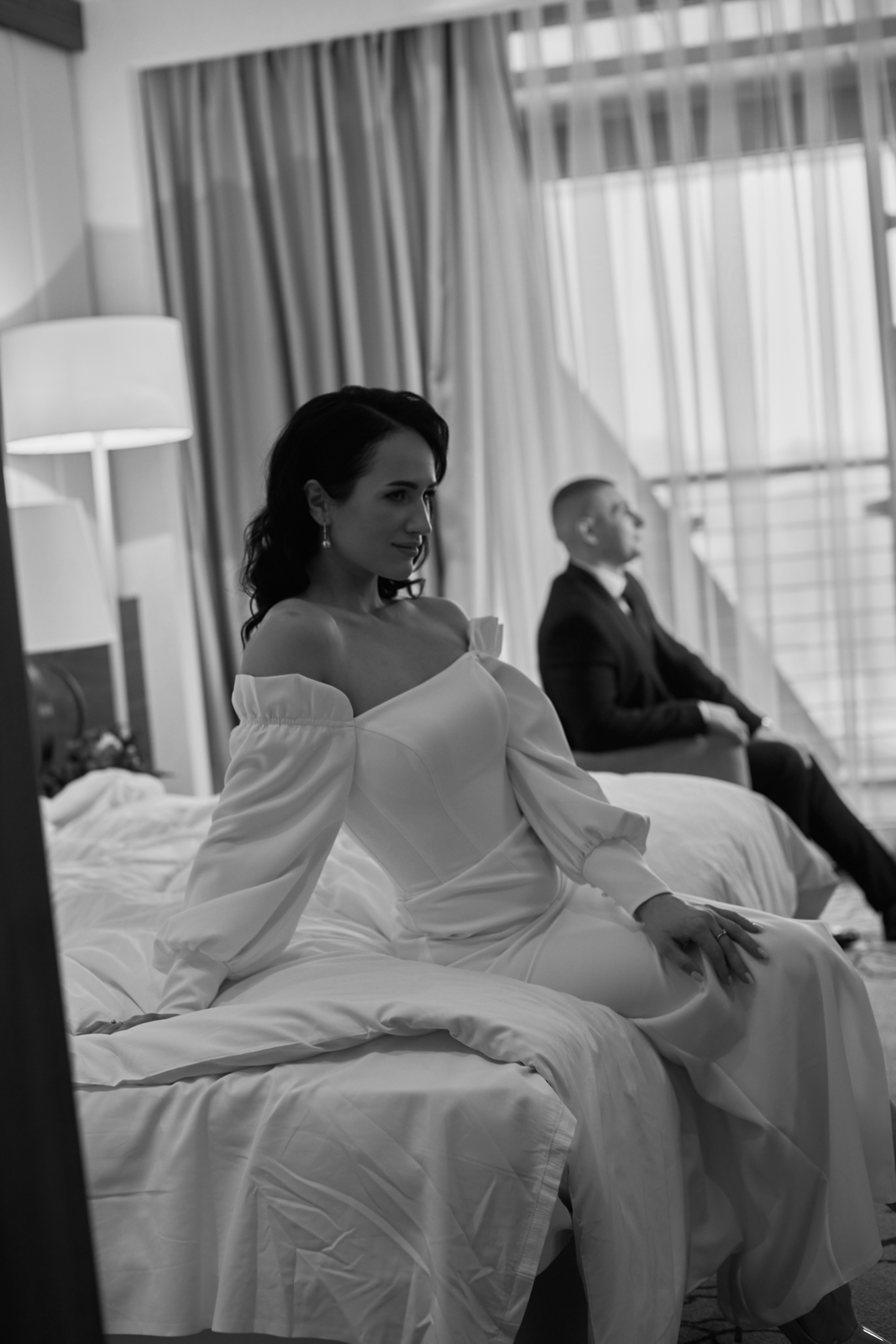 Совместные сборы в отеле. Свадебный и семейный фотограф в Минске и Минской области