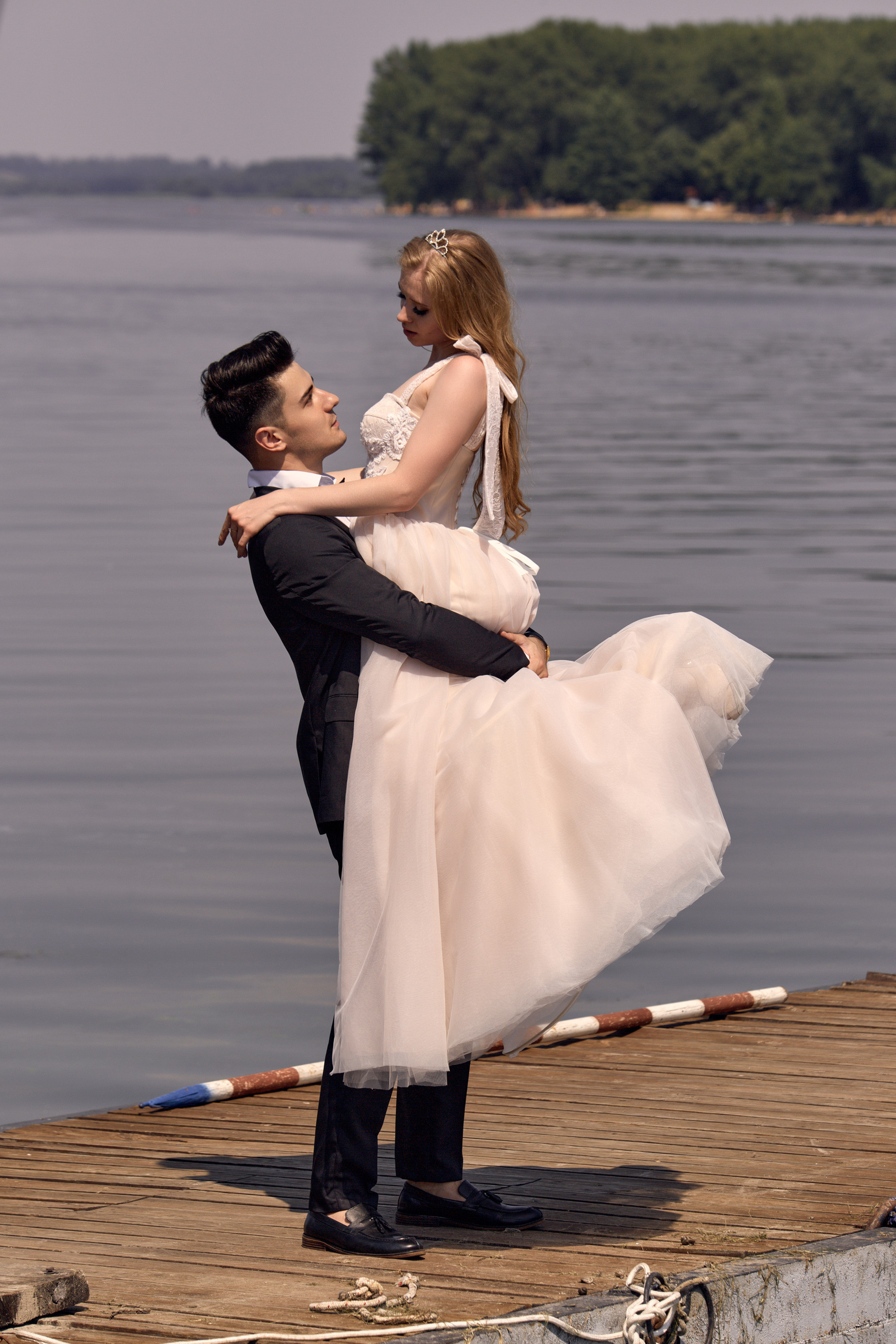 Свадебная прогулка. Свадебный и семейный фотограф в Минске и Минской области