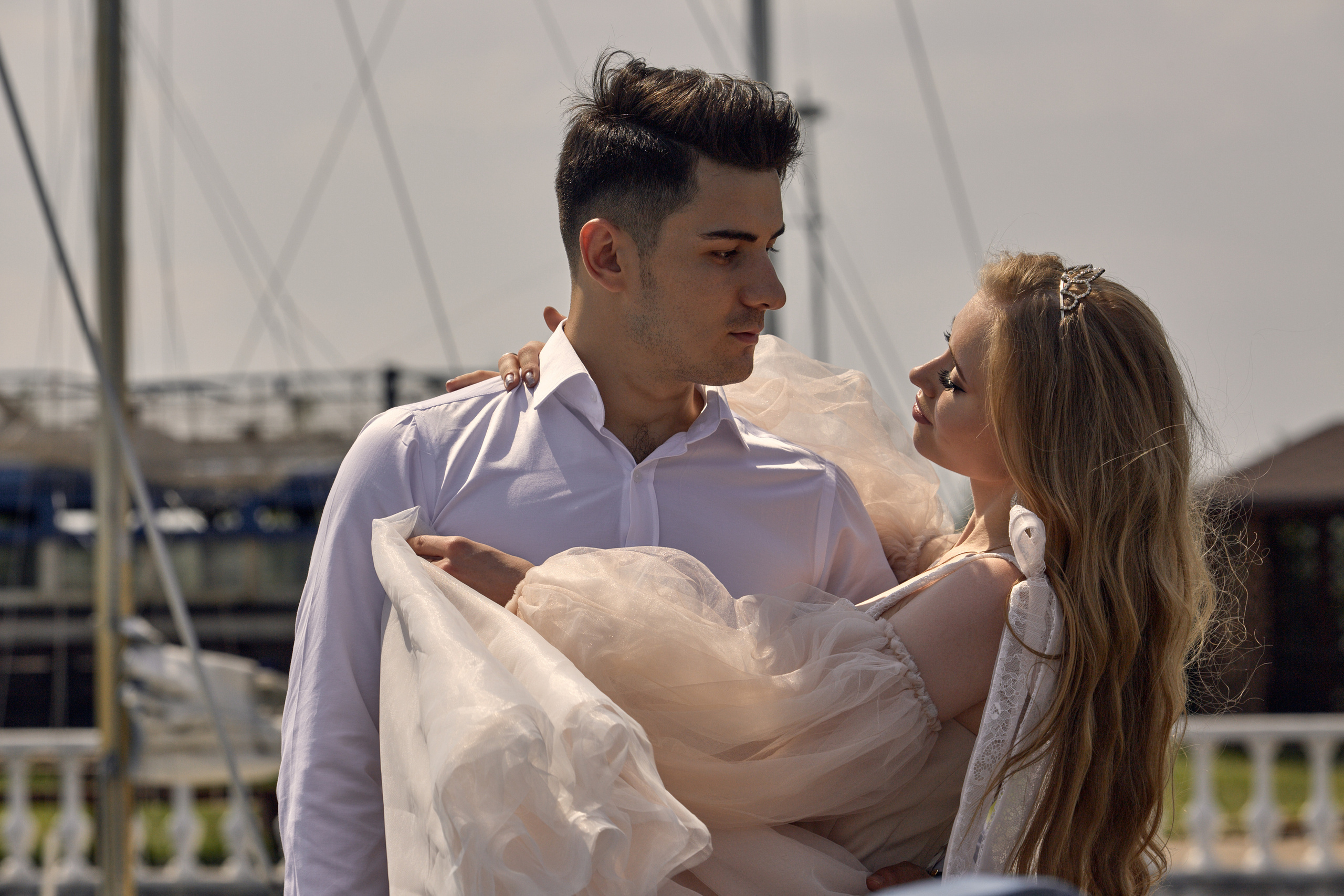 Свадебная прогулка. Свадебный и семейный фотограф в Минске и Минской области