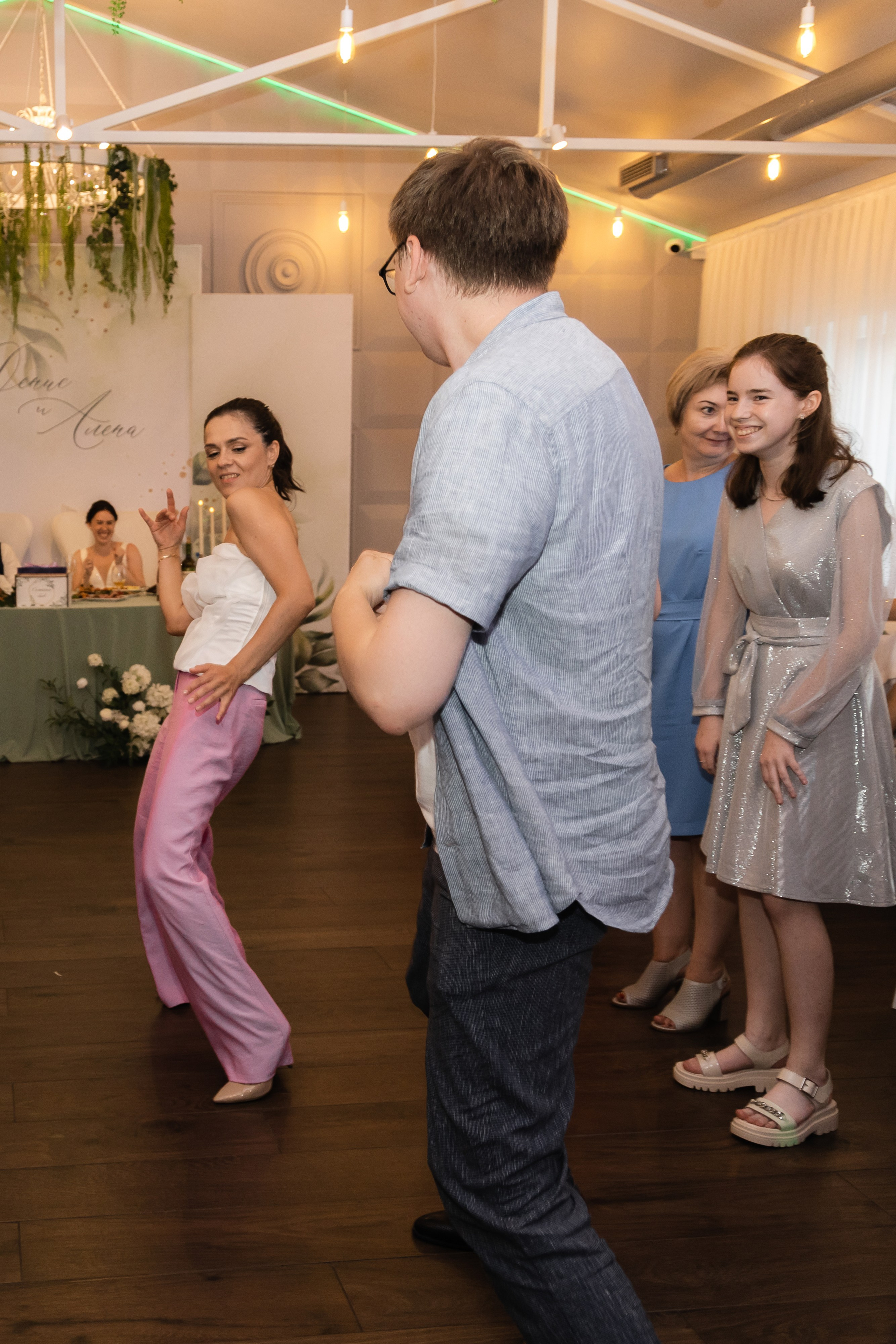 Алёна и Денис (полный день). Фотограф в Барнауле Юлия Садвокасова