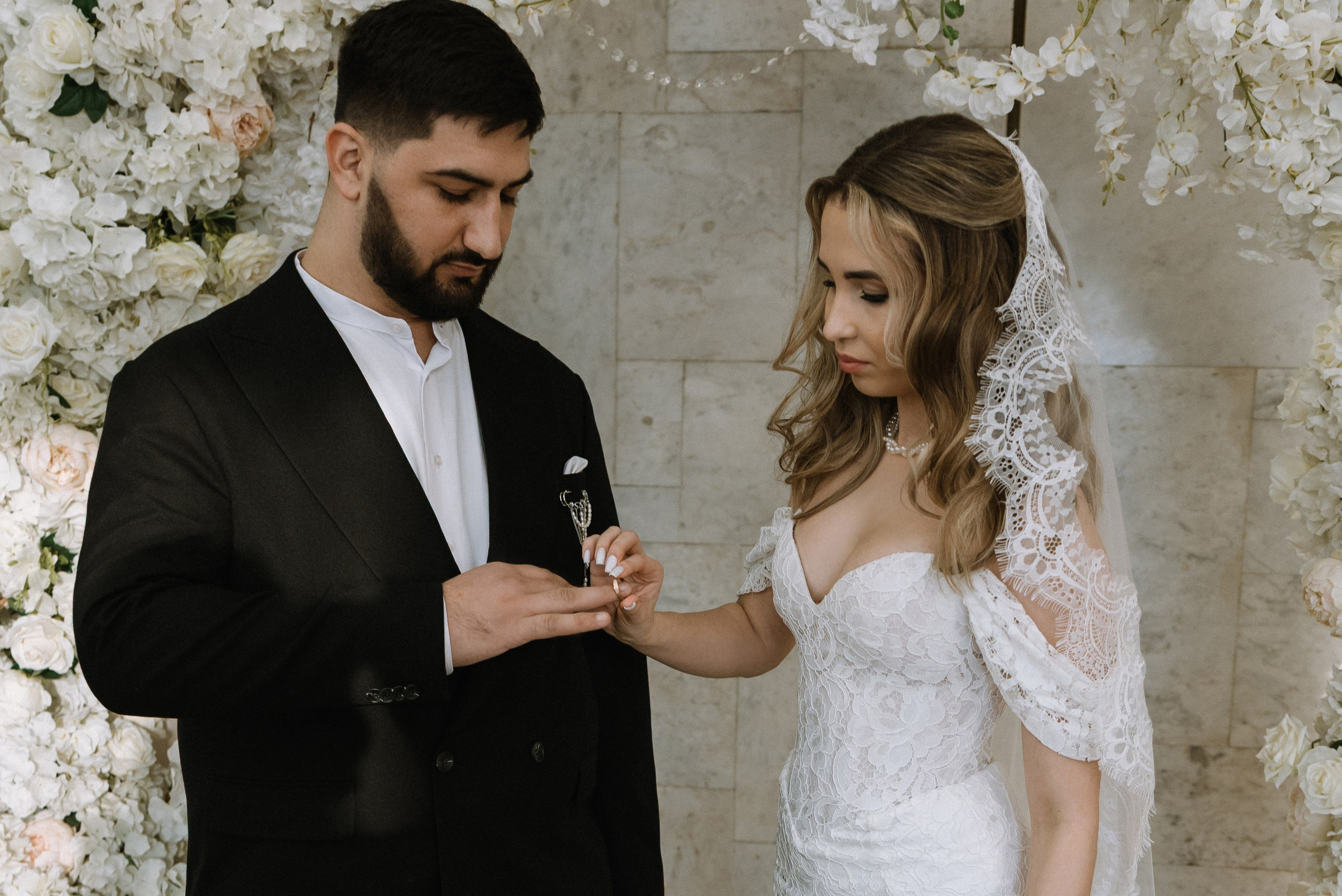 Арина и Норайр (ЗАГС+прогулка). Свадебный фотограф Юлия Галкина Ростов на Дону