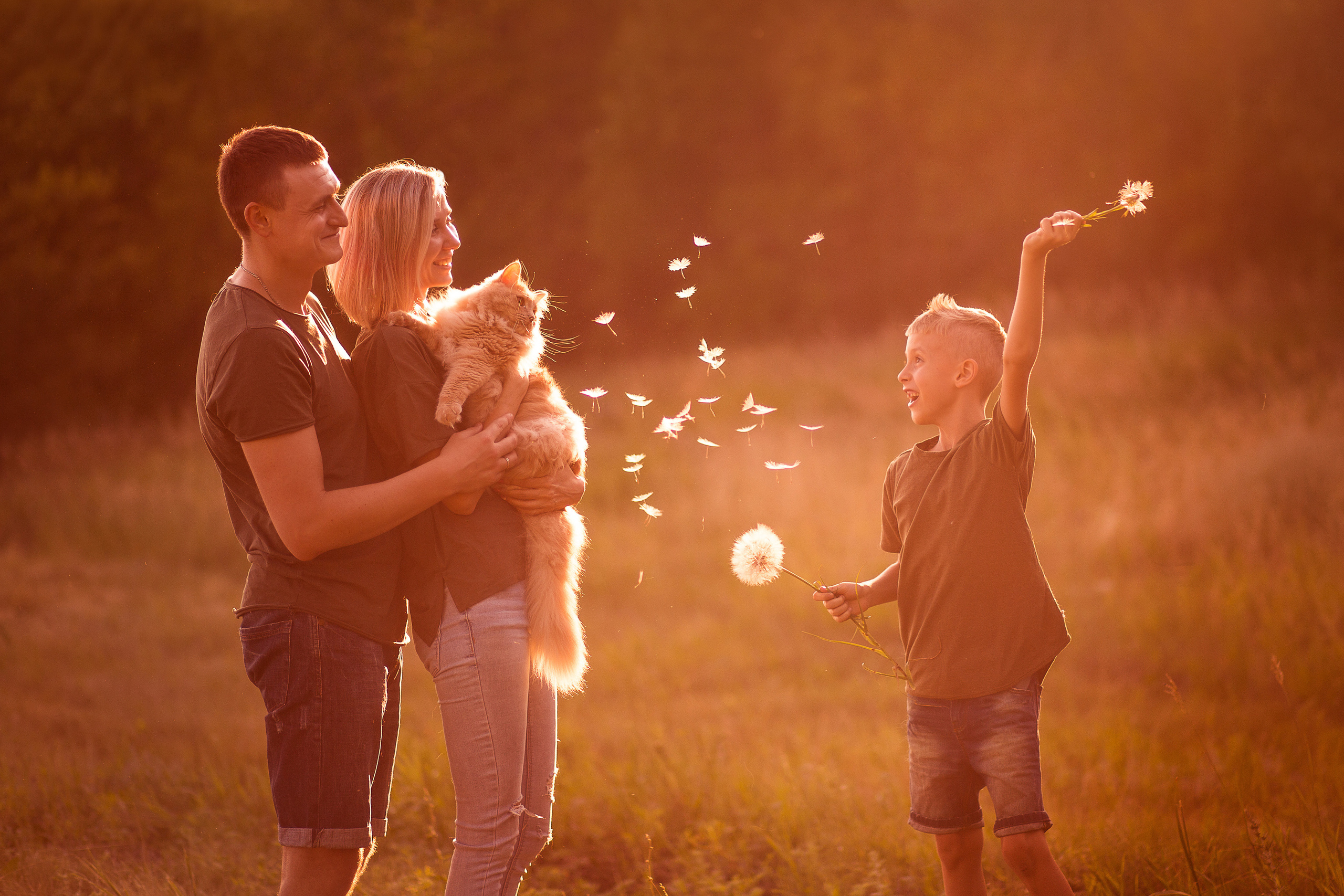 Прогулочная фотосессия. Семейный фотограф Полина Высоцкая в Оренбурге
