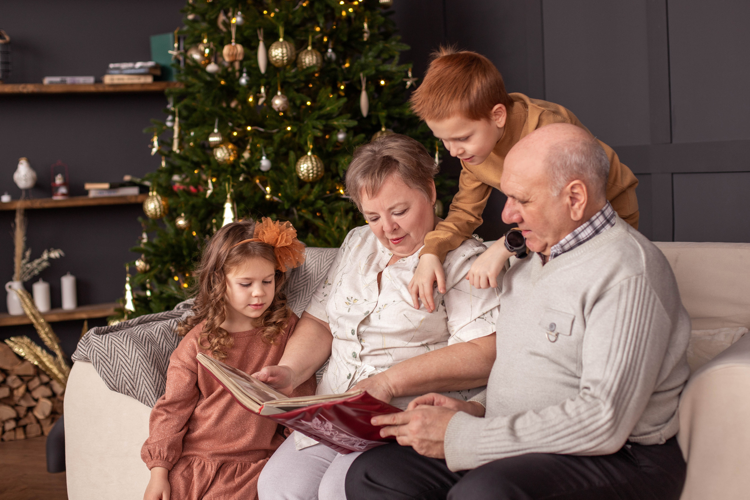 Фотосессия Поколения. Семейный фотограф Полина Высоцкая в Оренбурге