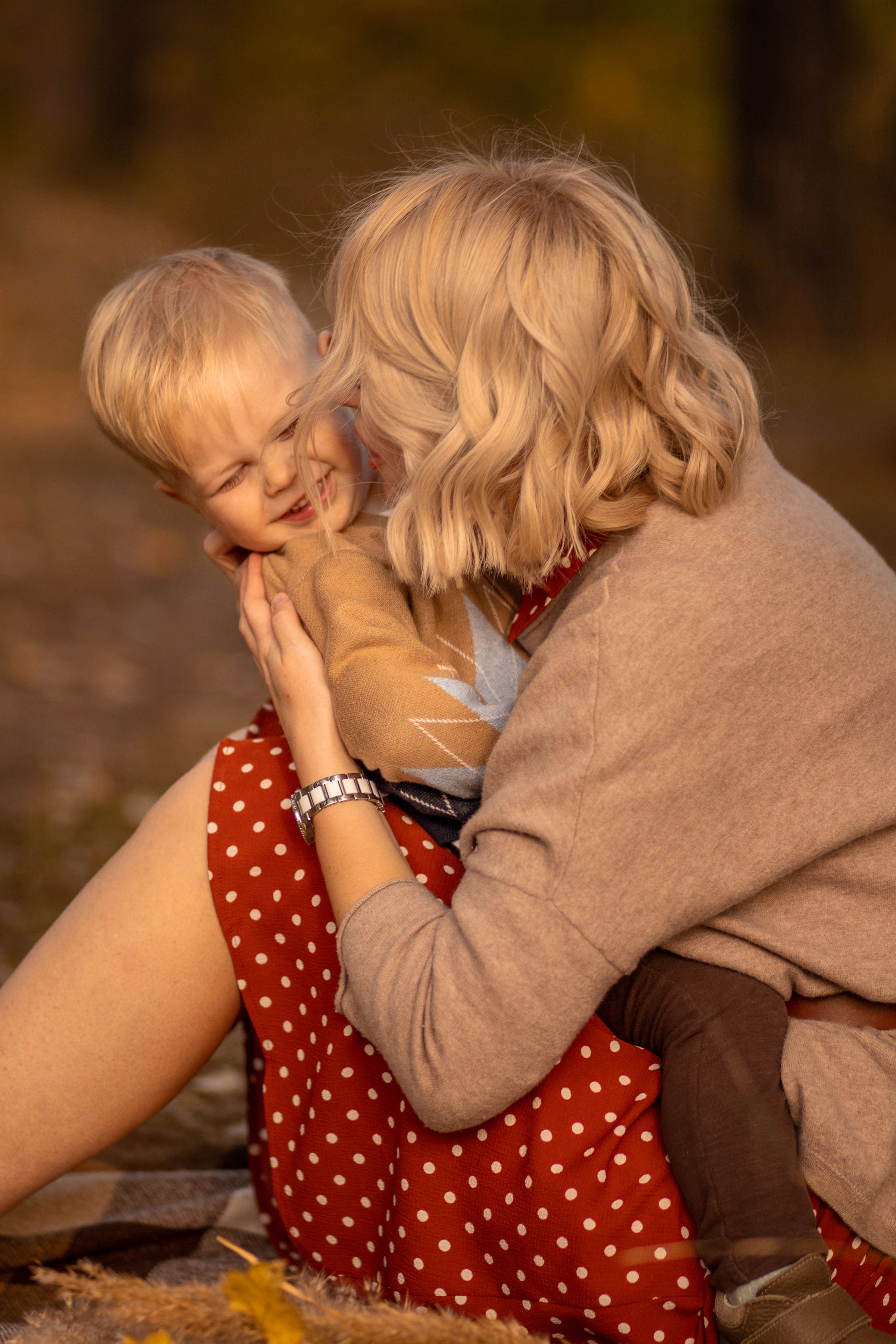 Прогулочная фотосессия. Семейный фотограф Полина Высоцкая в Оренбурге