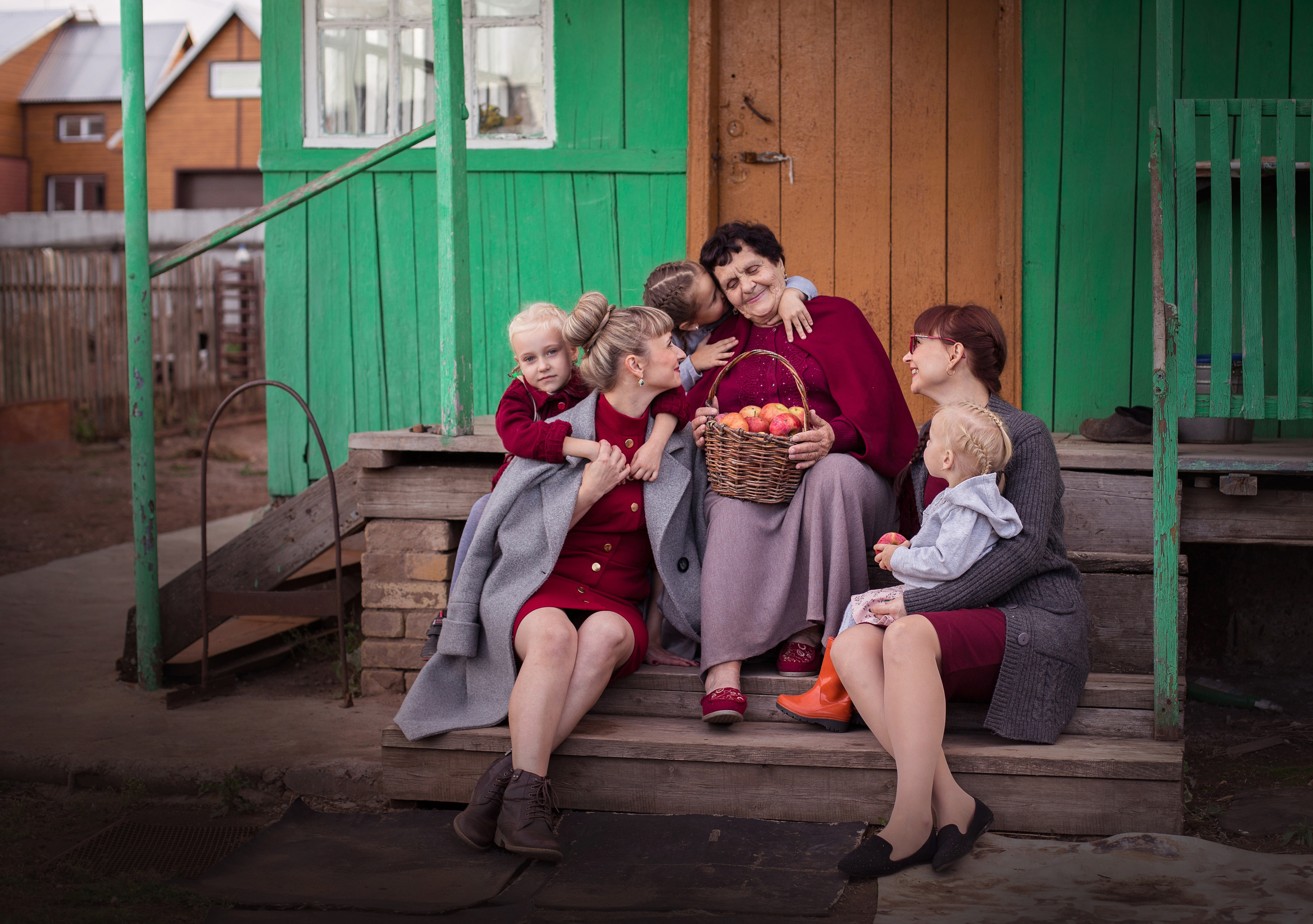 Фотосессия Поколения. Семейный фотограф Полина Высоцкая в Оренбурге