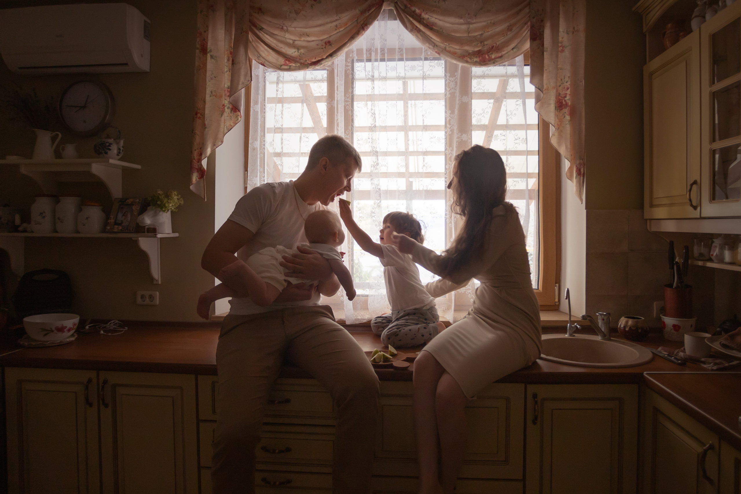 Домашняя фотосессия. Семейный фотограф Полина Высоцкая в Оренбурге