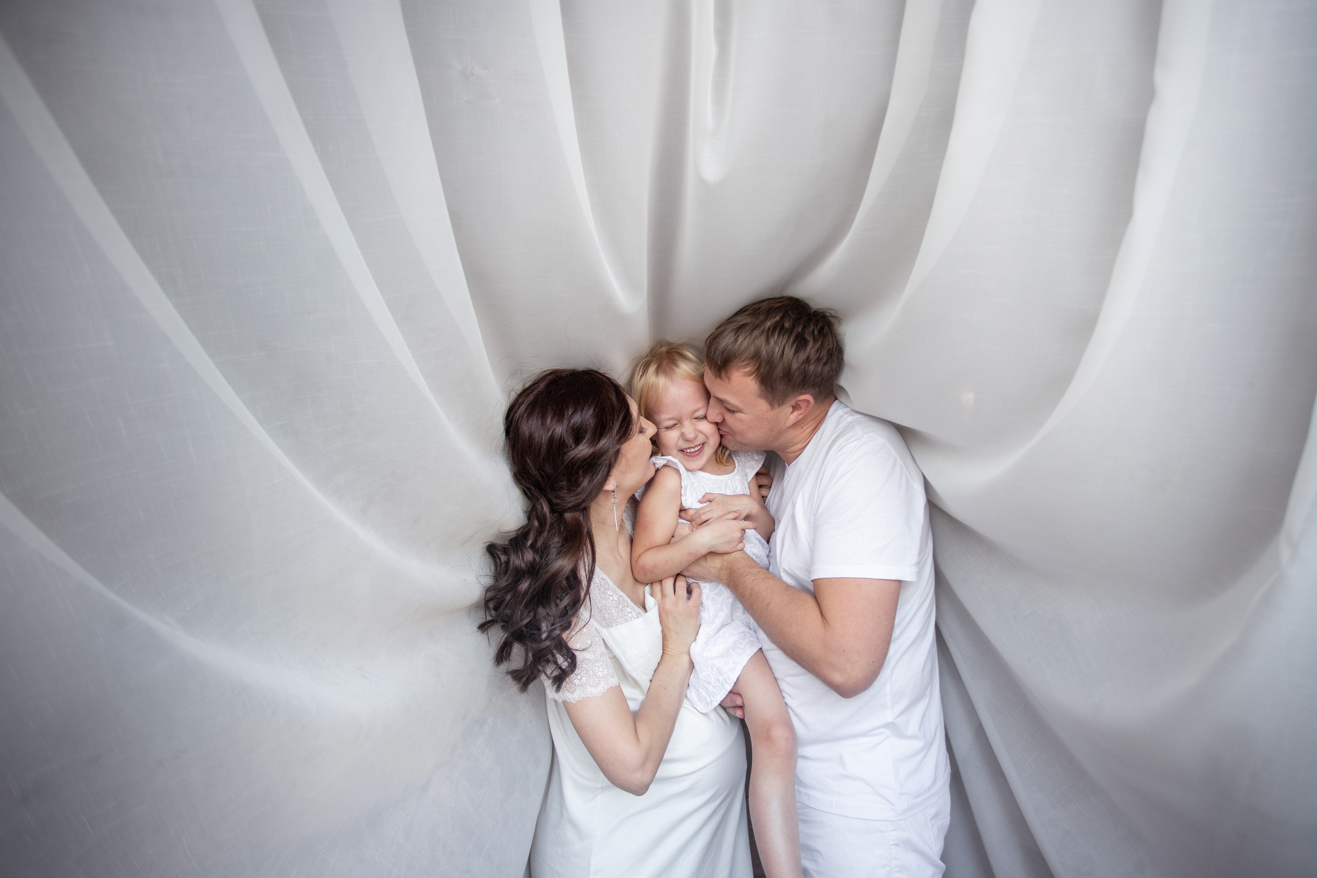 Домашняя фотосессия. Семейный фотограф Полина Высоцкая в Оренбурге