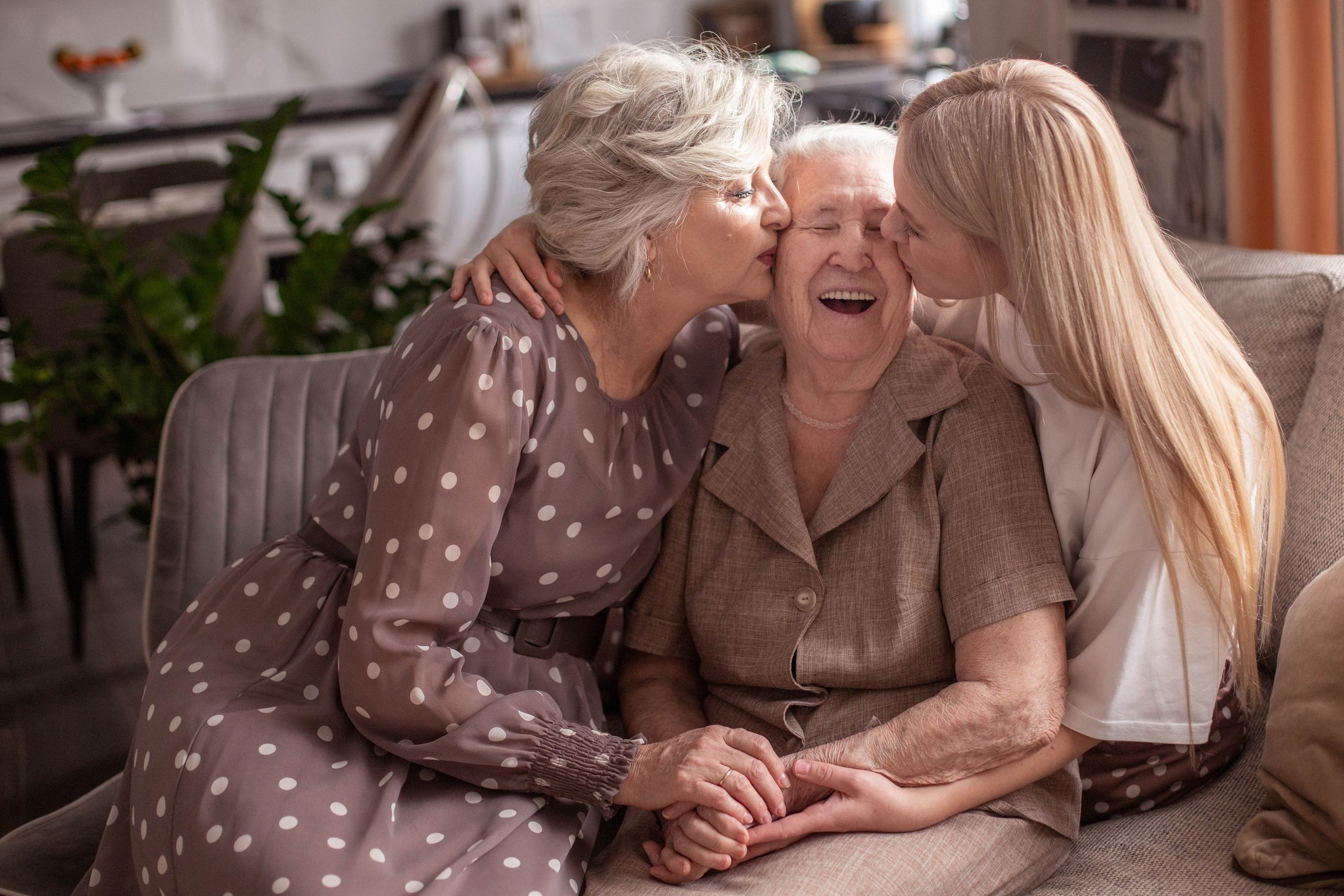 Фотосессия Поколения. Семейный фотограф Полина Высоцкая в Оренбурге