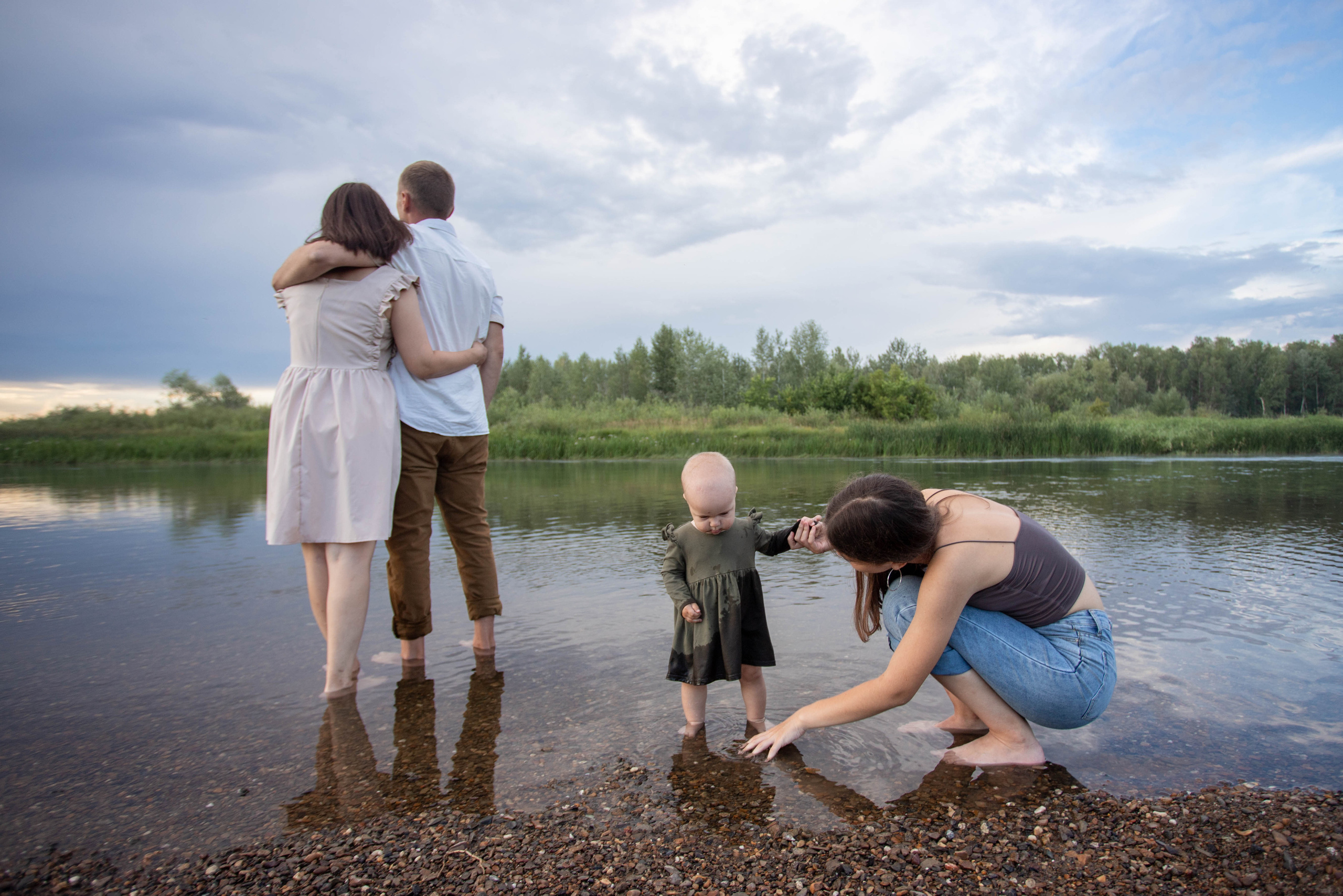 Прогулочная фотосессия. Семейный фотограф Полина Высоцкая в Оренбурге