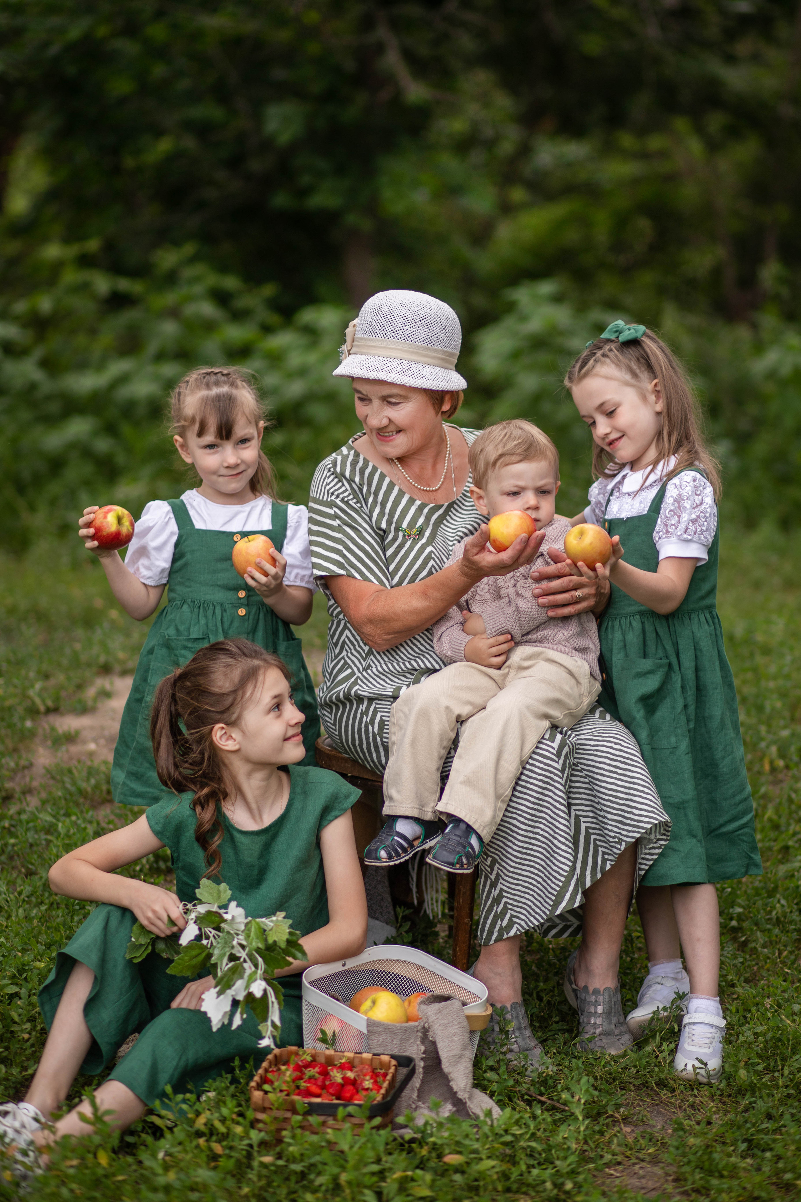 Фотосессия Поколения. Семейный фотограф Полина Высоцкая в Оренбурге