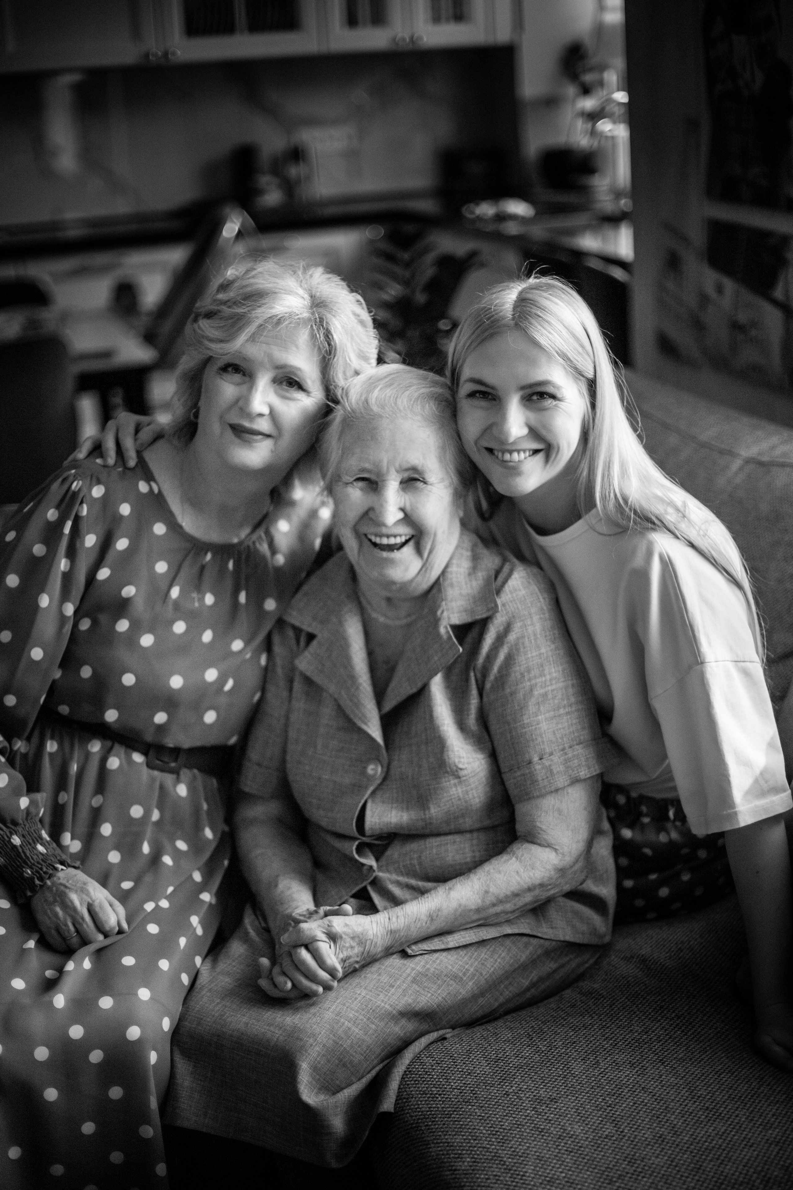 Фотосессия Поколения. Семейный фотограф Полина Высоцкая в Оренбурге