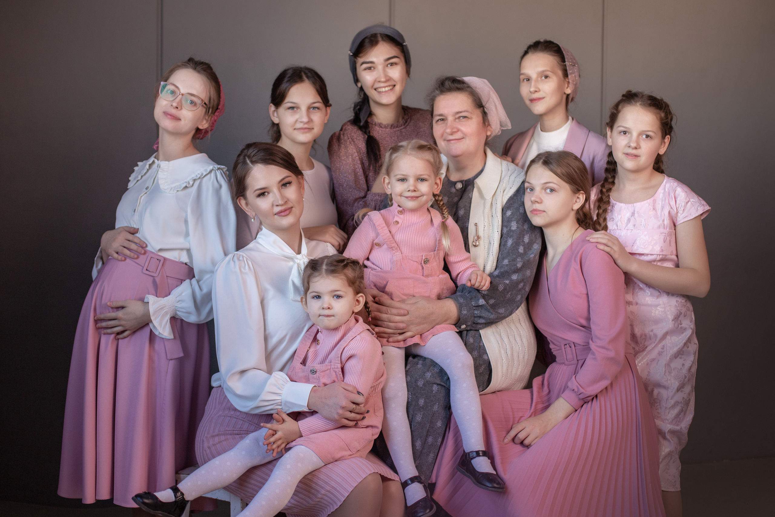 Фотосессия Поколения. Семейный фотограф Полина Высоцкая в Оренбурге