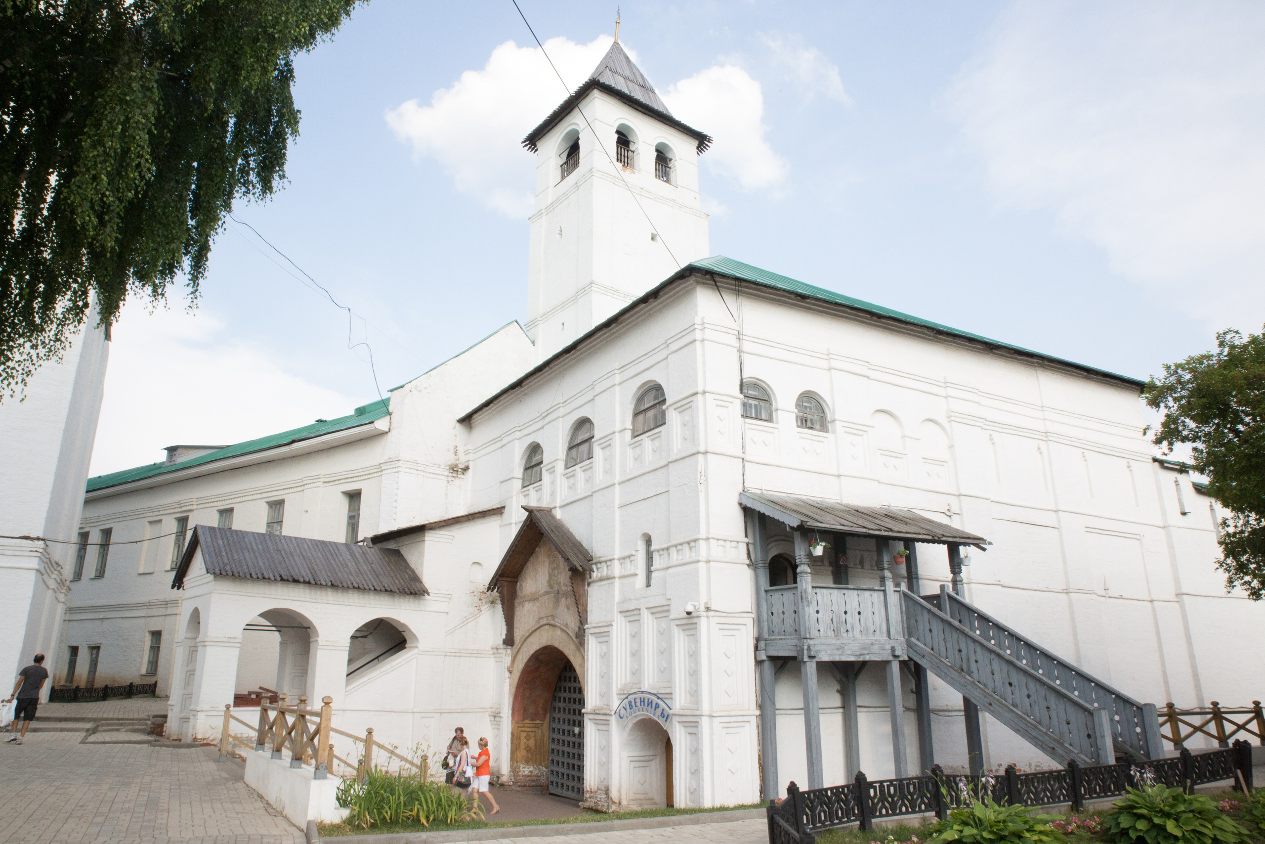 Г. Ярославль. Студия Максима Белослюдцева