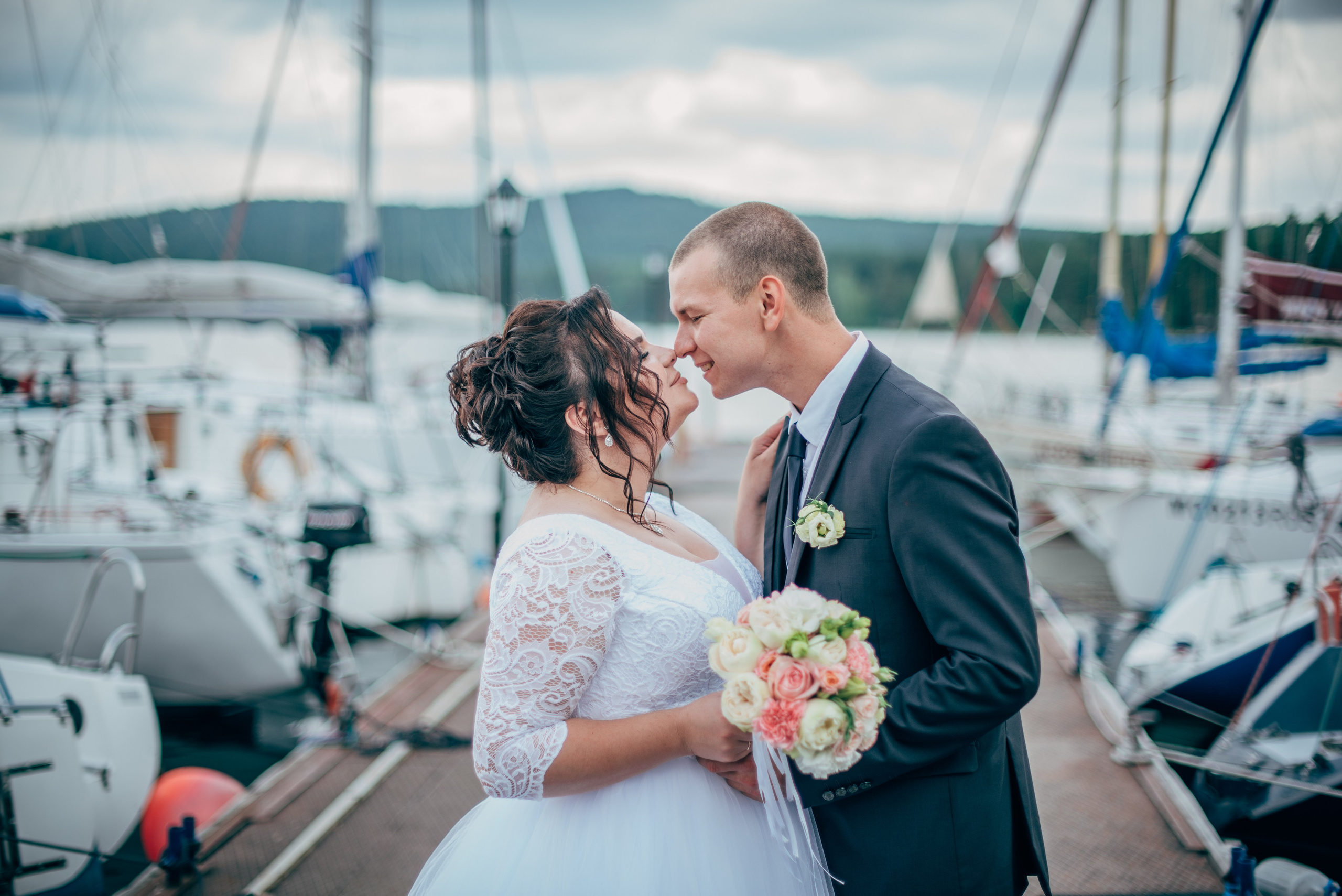 Яхты и влюбленные свадебная фотосессия