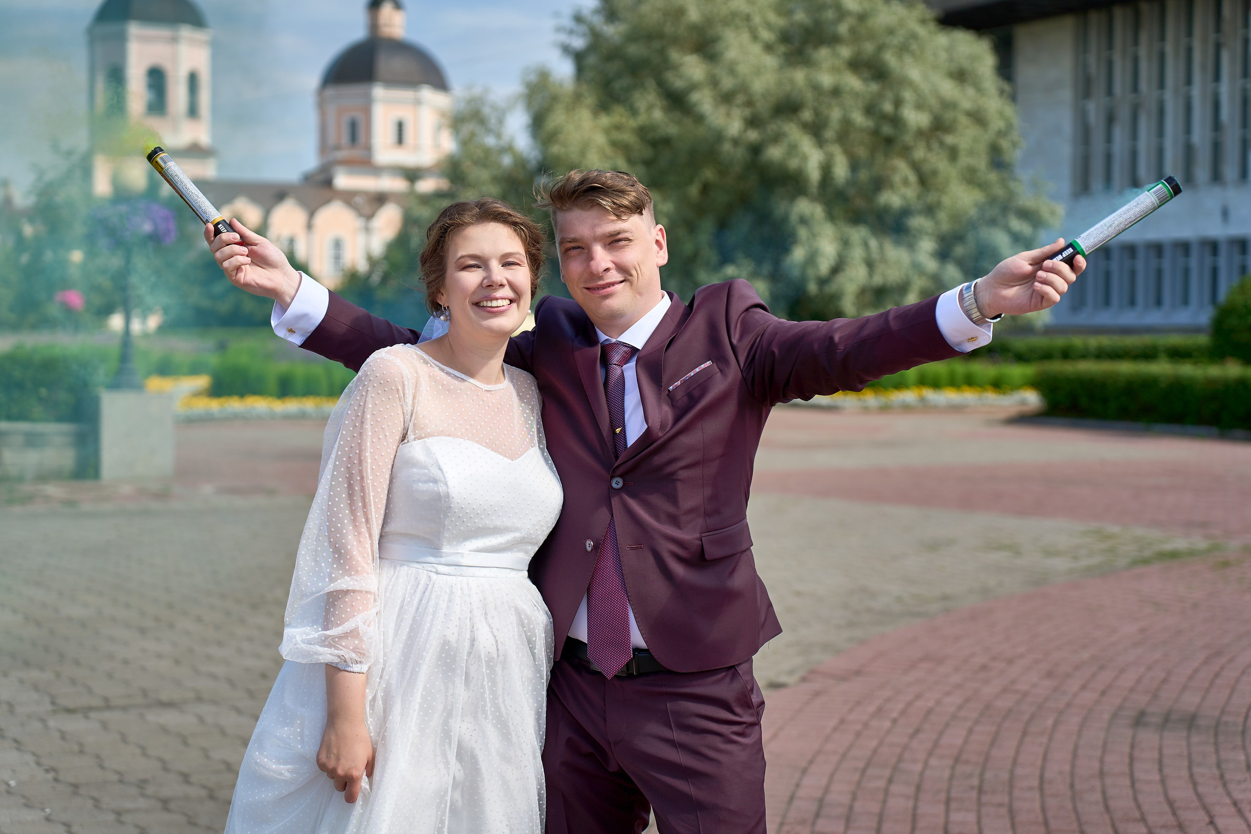 Прогулка после ЗАГСа. Репортажный и портретный фотограф в Томске Ларионов Артём