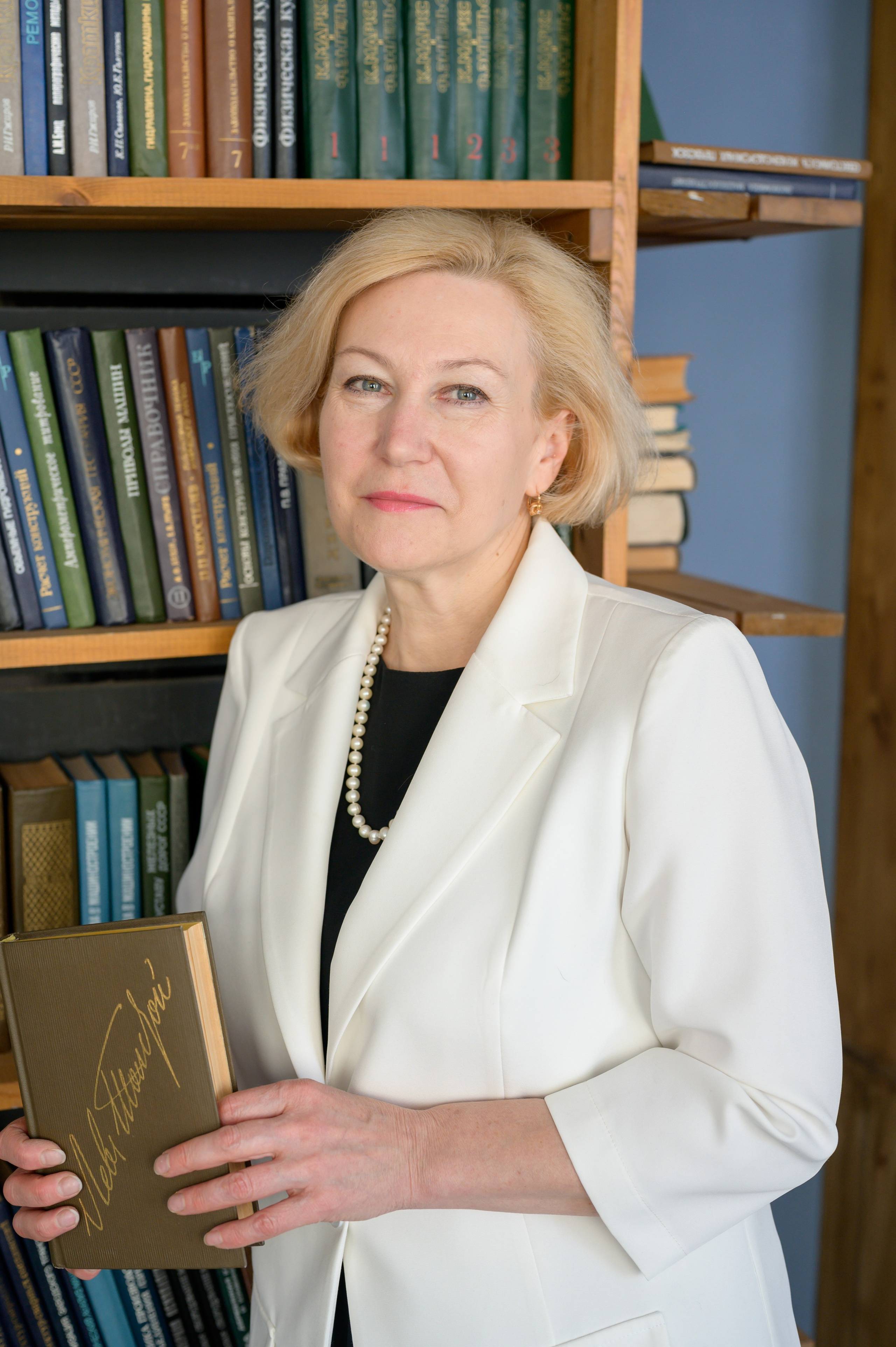 11 класс. студия. Фотограф новорожденных, семейный детский в Тюмени Татьяна Морозова