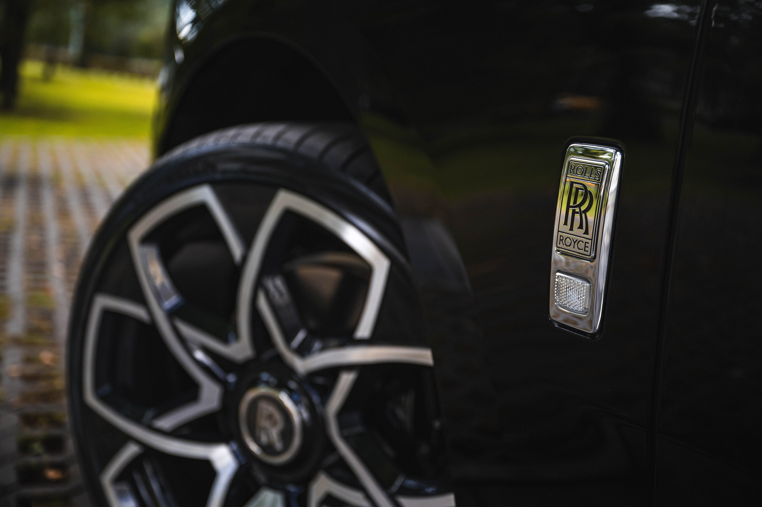 Rolls-Royce Cullinan. Автомобильный фотограф в Москве — Сидоров Дмитрий