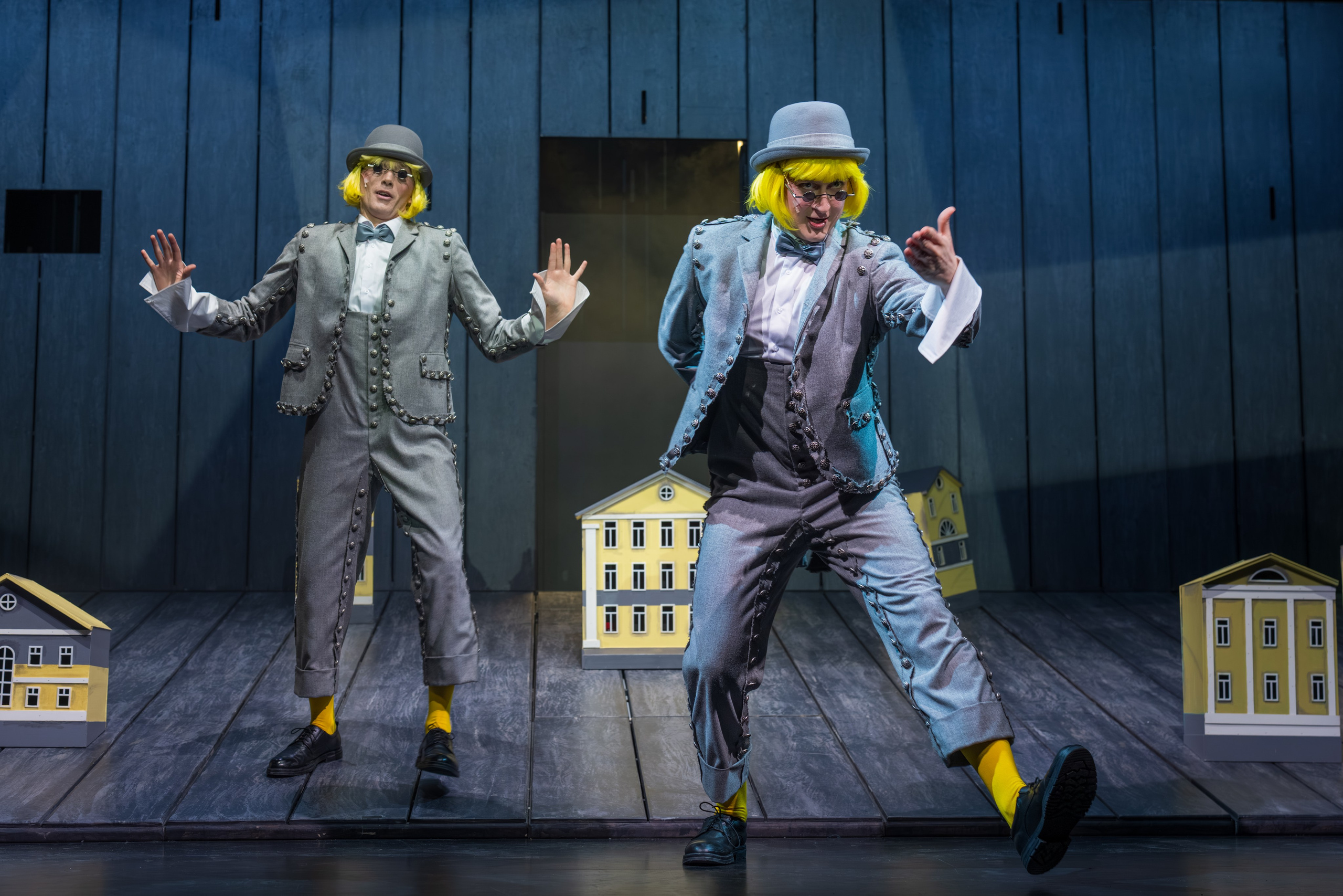 Театр Терезы Дуровой: Ревизор. Сайт фотографа Сергея Абрамова