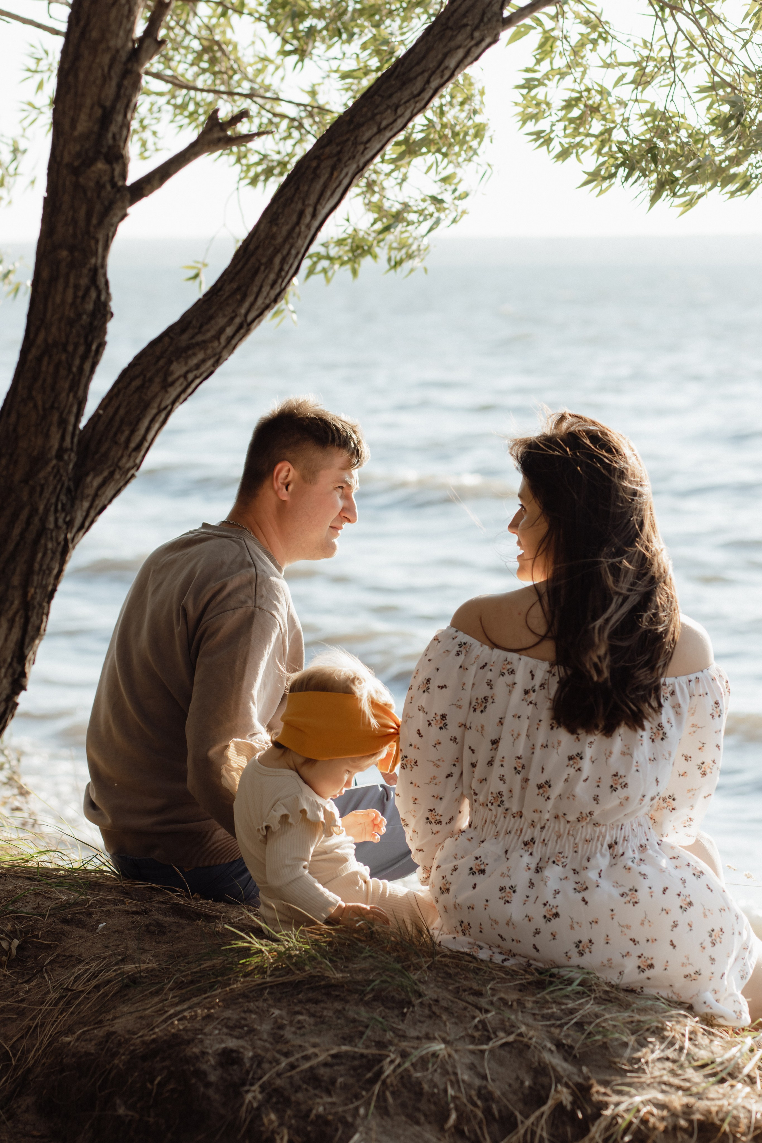 На берегу. Семейный и свадебный фотограф в Челябинске Мария Леонтьева