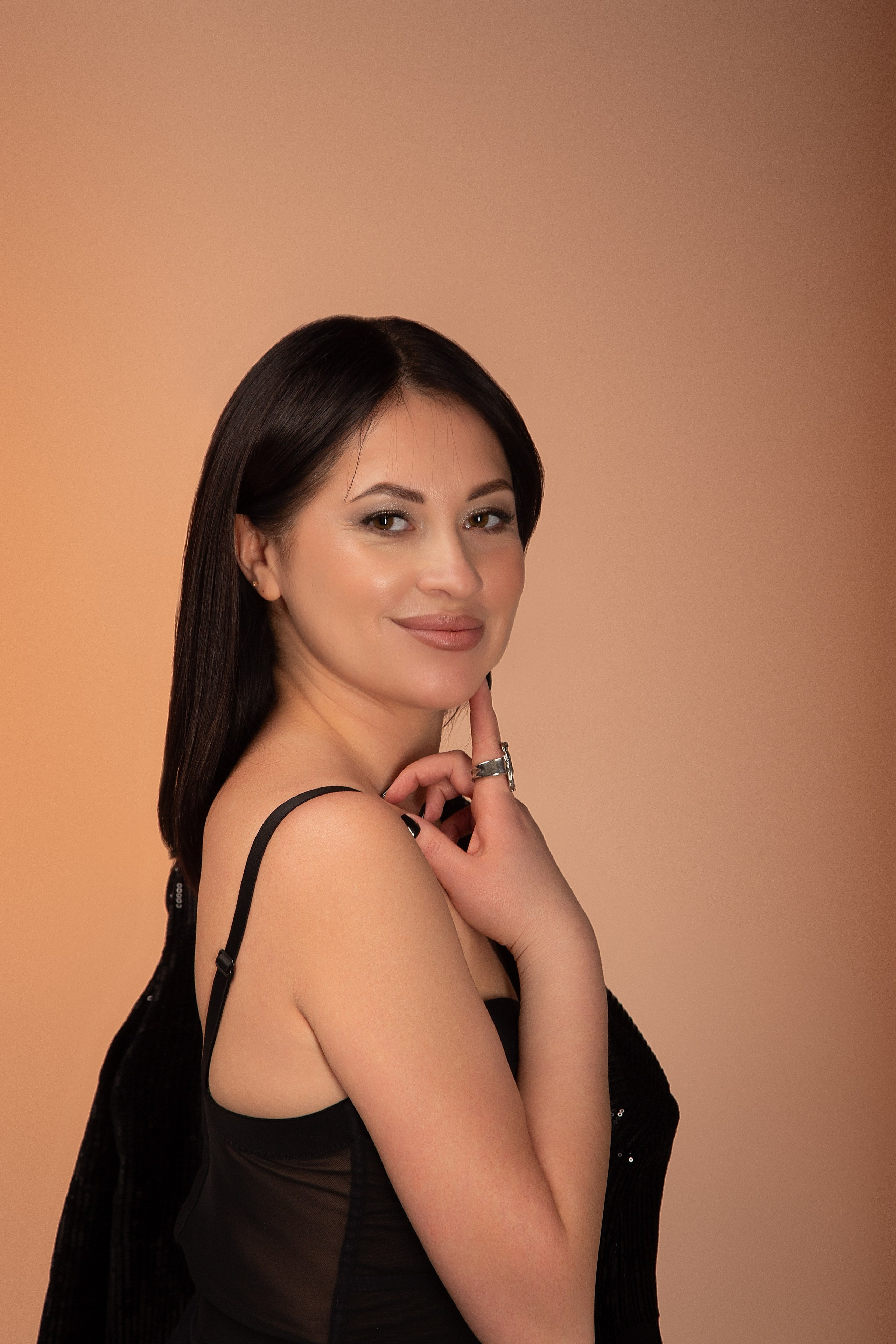 Студийная съемка на циклораме. Фотограф в стиле Vogue в Орле