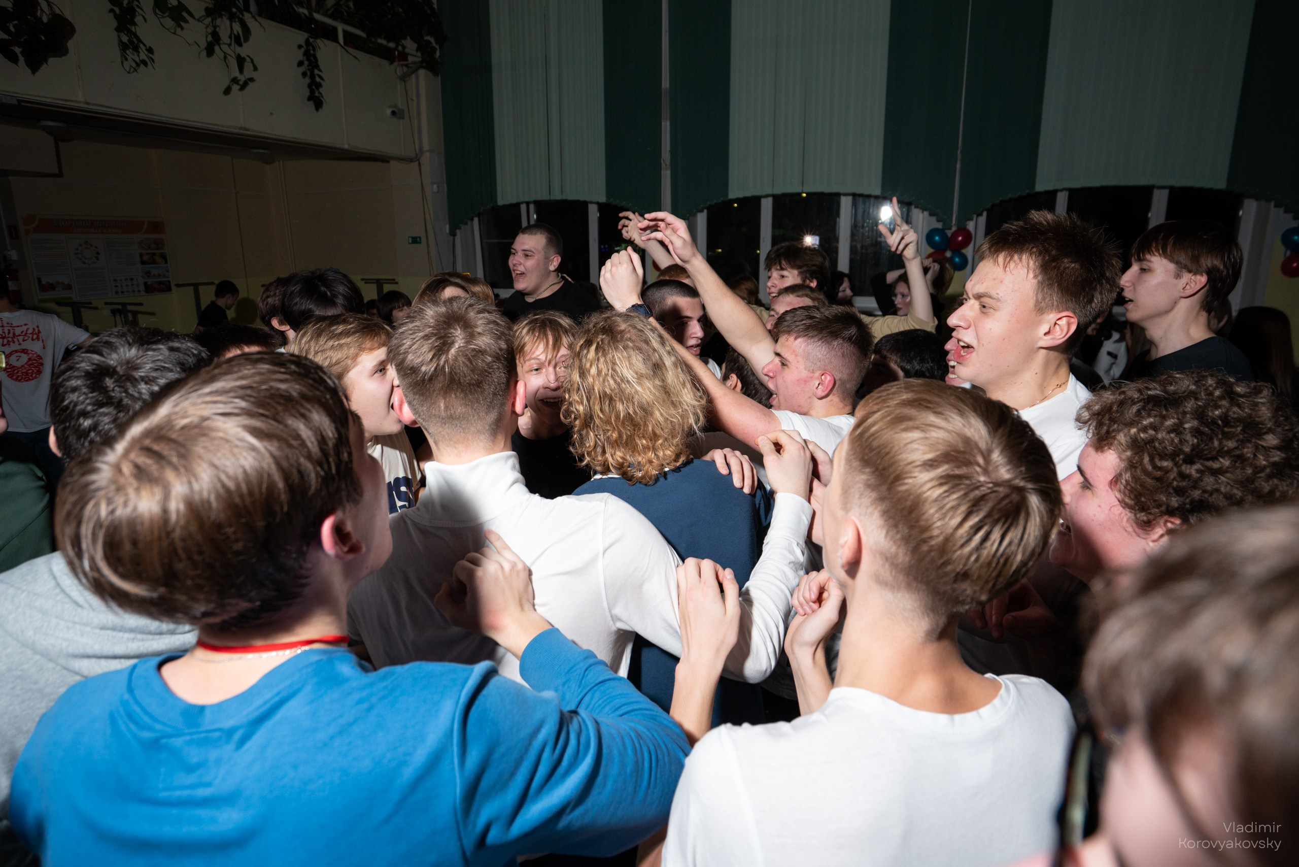 Дискотека 2024 г. Фотограф Владимир Коровяковский