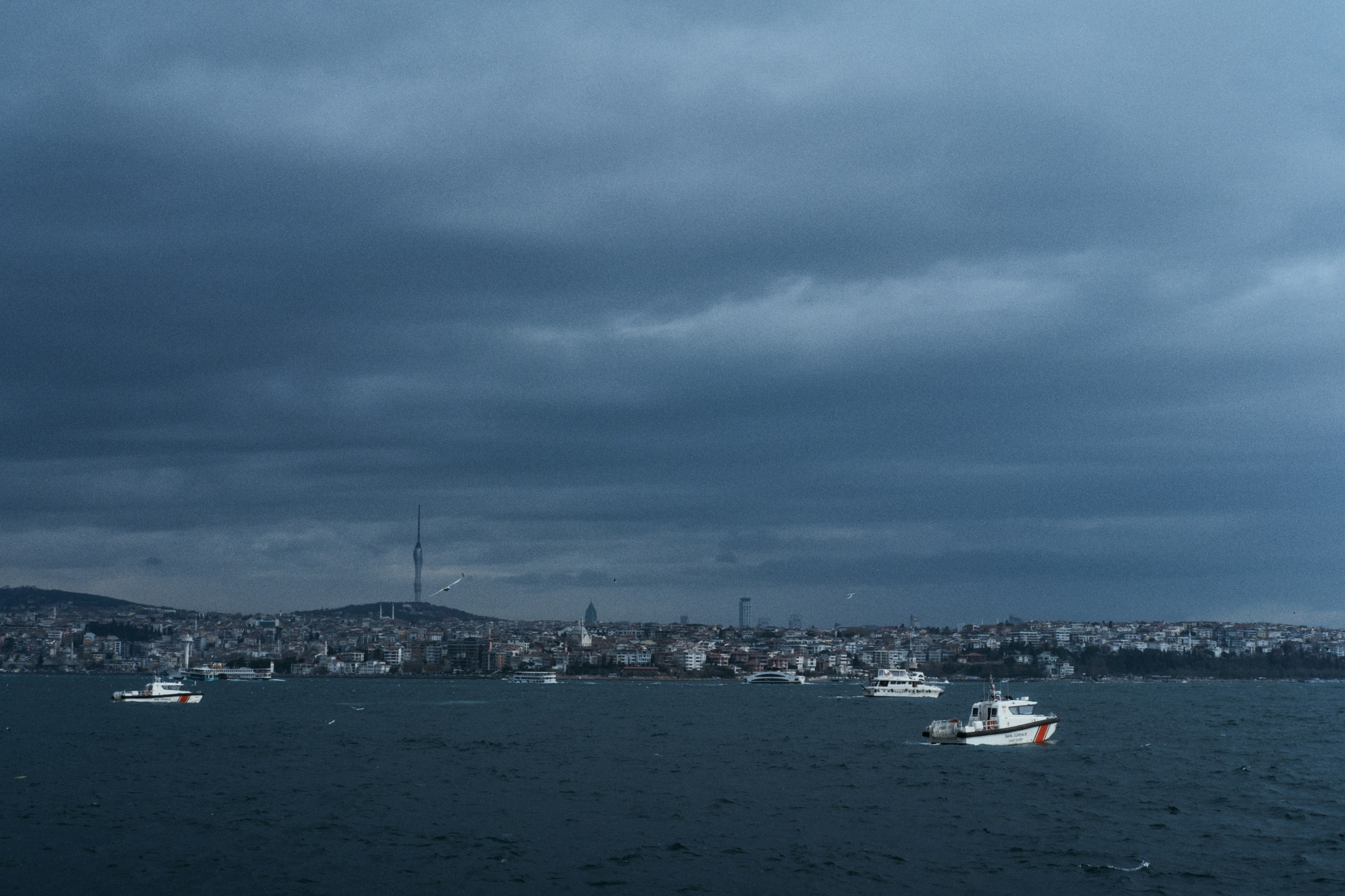 Beyoğlu x Karakoy, Istanbul / Türkey AW26. Фотограф Юрин Евгений