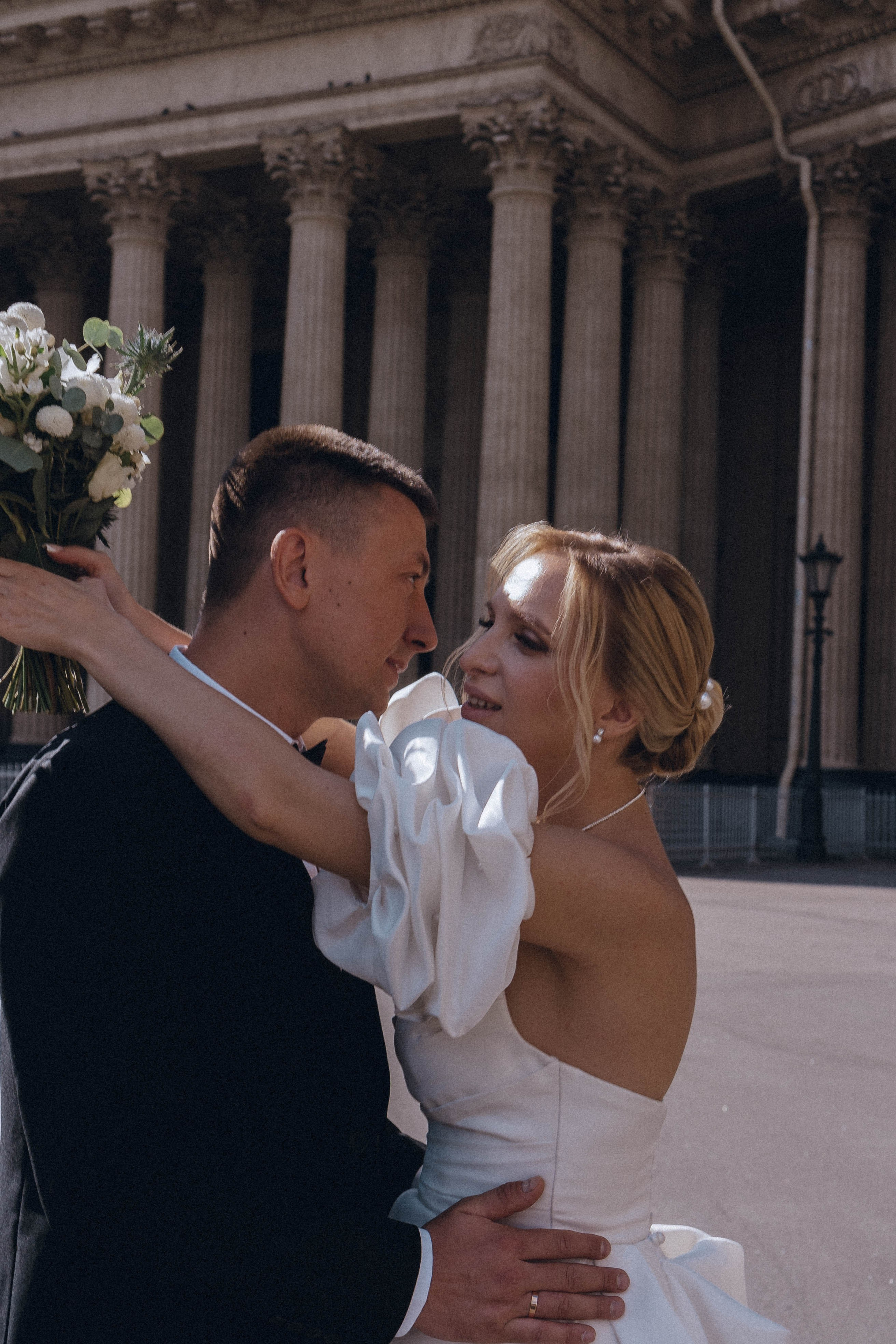 СВАДЕНБНАЯ СЬЕМКА НА КАТЕРЕ ПО КАНАЛАМ САНКТ-ПЕТЕРБУРГА И В АКВАТОРИИ НЕВЫ. Профессиональный фотограф, Санкт-Петербург — Виктория Богомолова