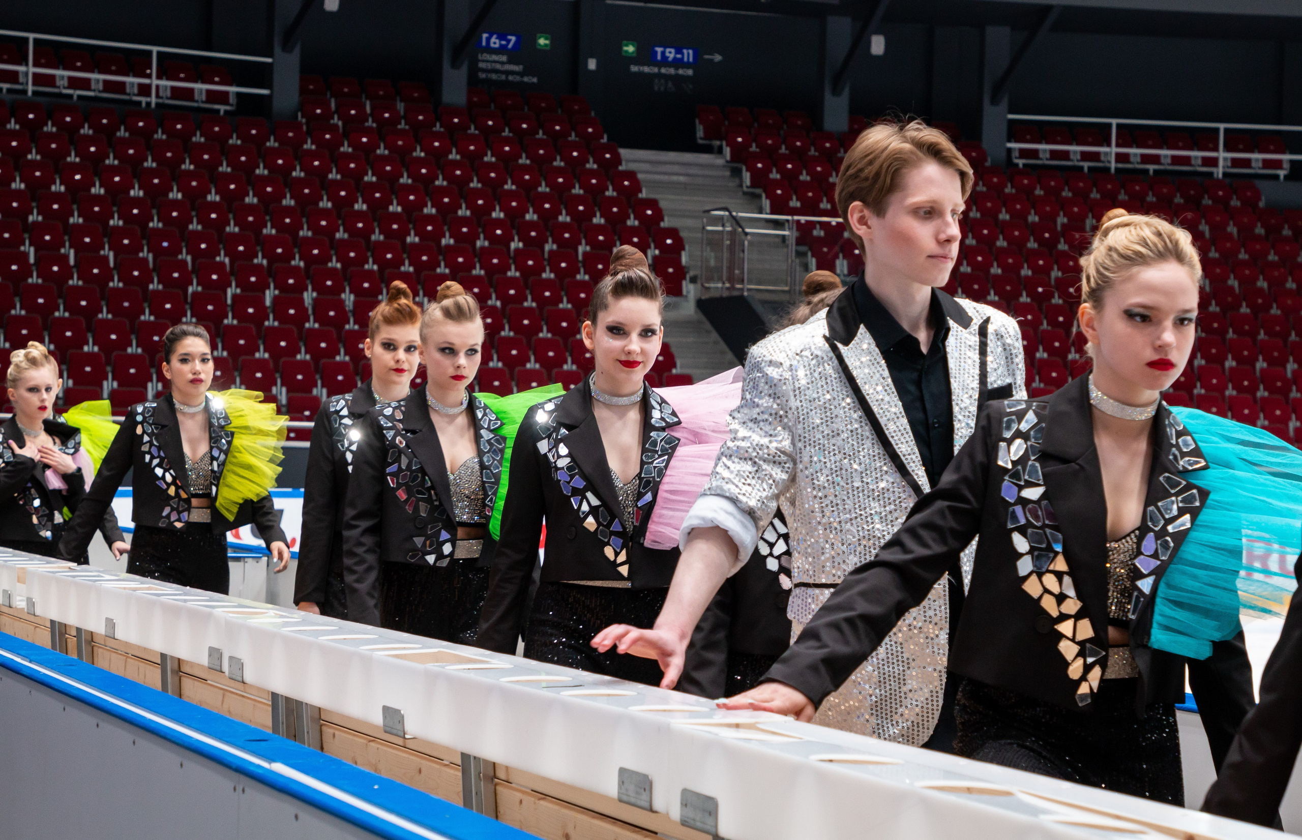 VII Ежегодный фестиваль массовых танцев на льду и фигурного катания «Петровский лёд» Санкт-Петербург 2024. Репортажный фотограф в Москве