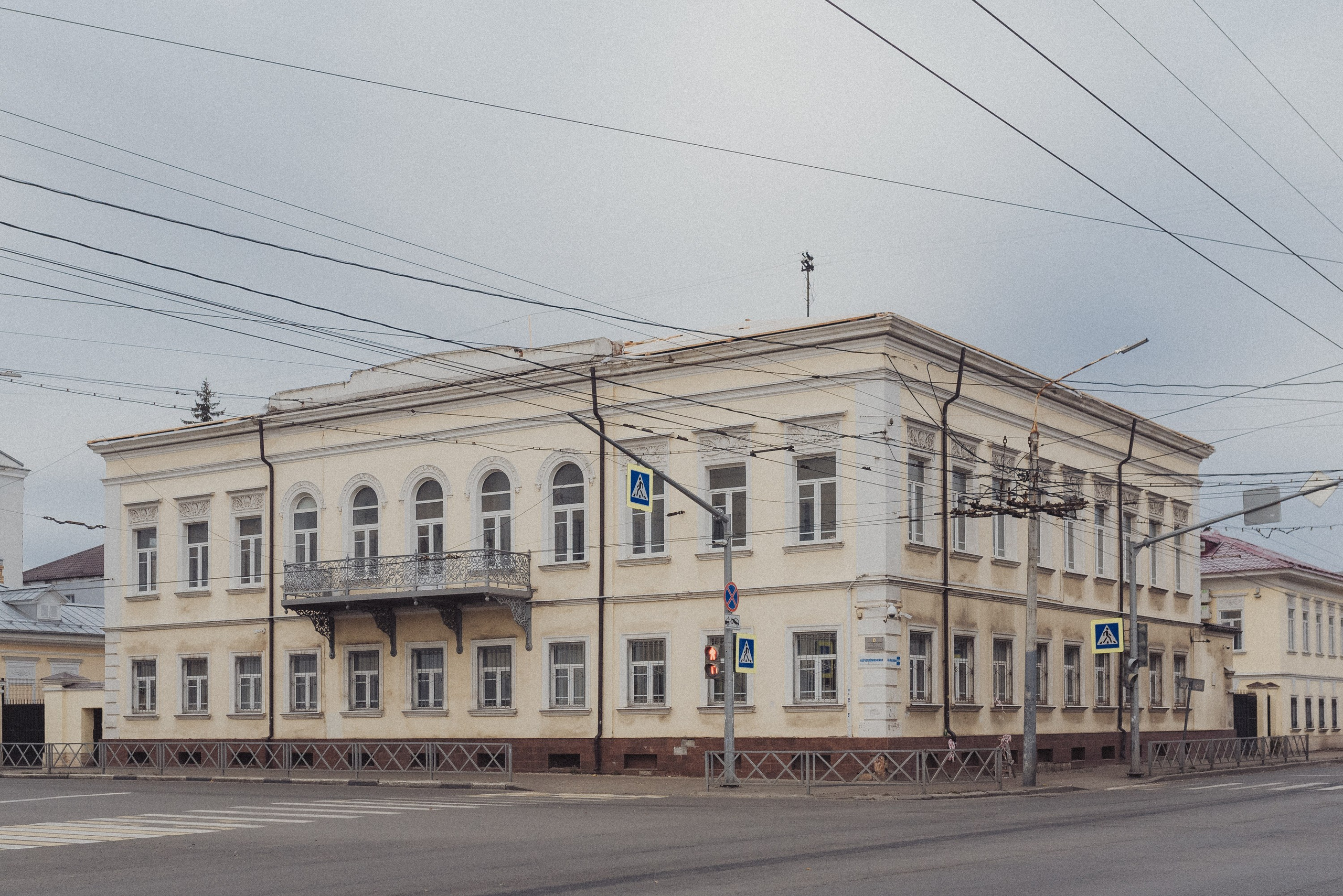 Проект #улицыгорода. Ярославль, ул. Республиканская. Документальный фотограф Илья Тихановский