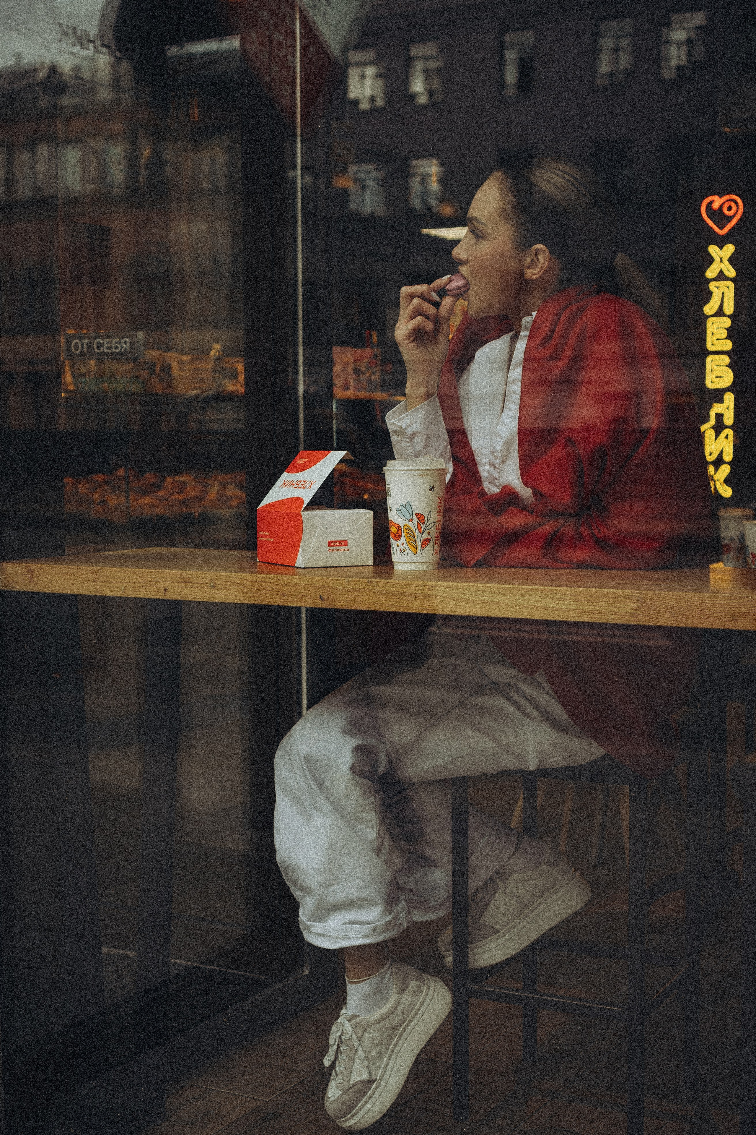 МЫ ГУЛЯЛИ ПРО КРЫШАМ ПИТЕРА. Профессиональный фотограф, Санкт-Петербург — Виктория Богомолова