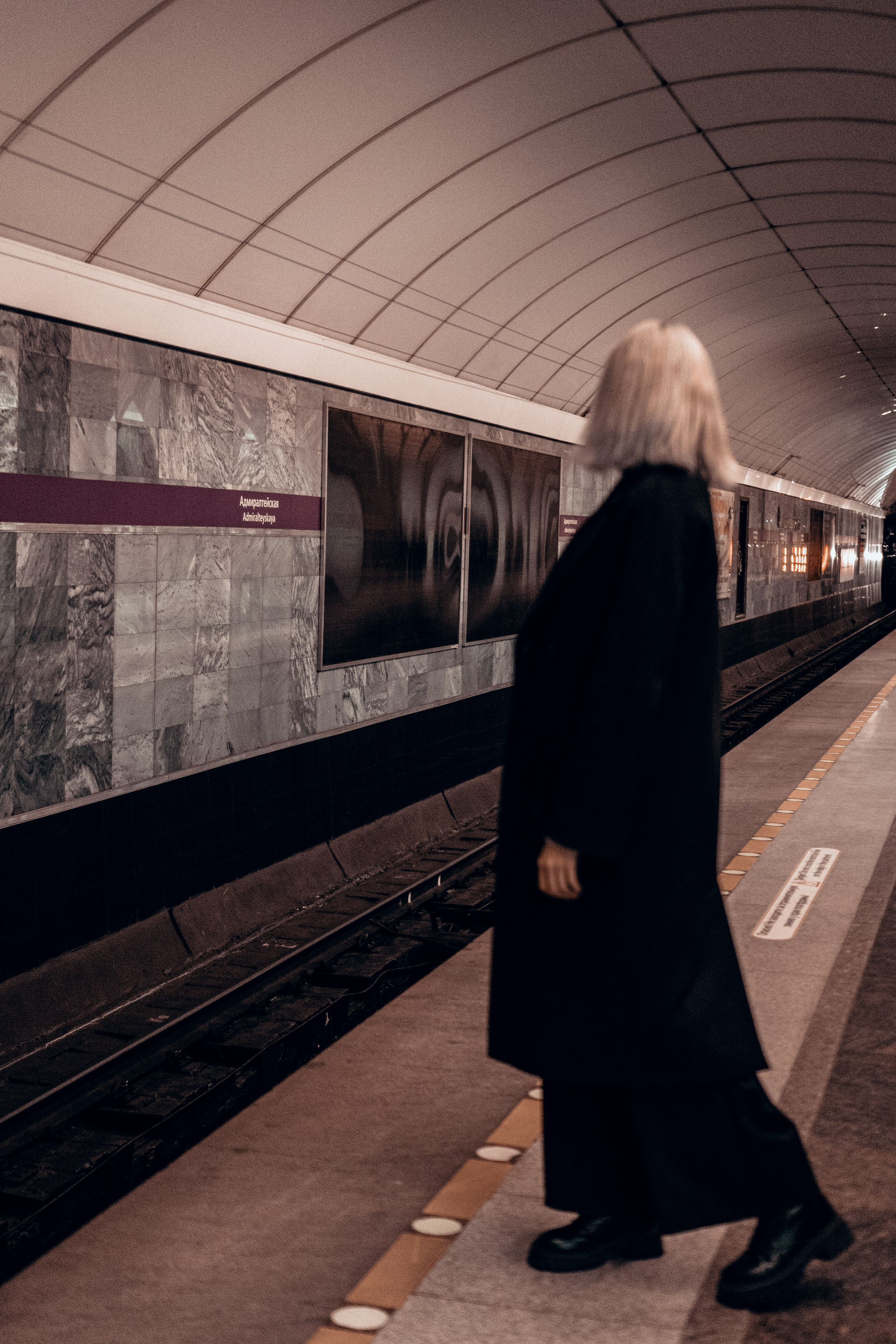 Анастасия в Метро. Профессиональный фотограф, Санкт-Петербург — Виктория Богомолова