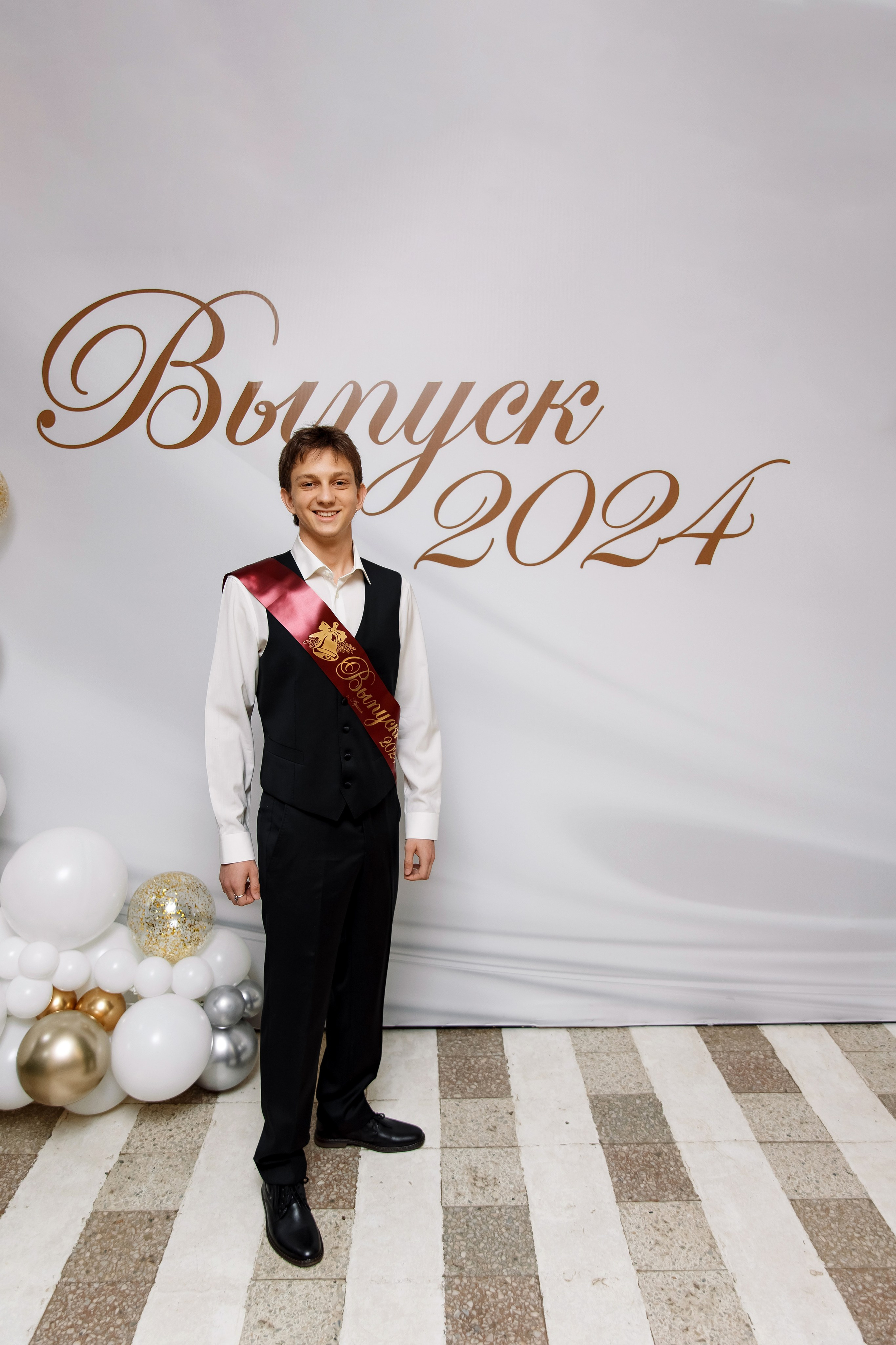 11 класс Последний звонок. Фотограф Любовь Корниенко, Примоский край