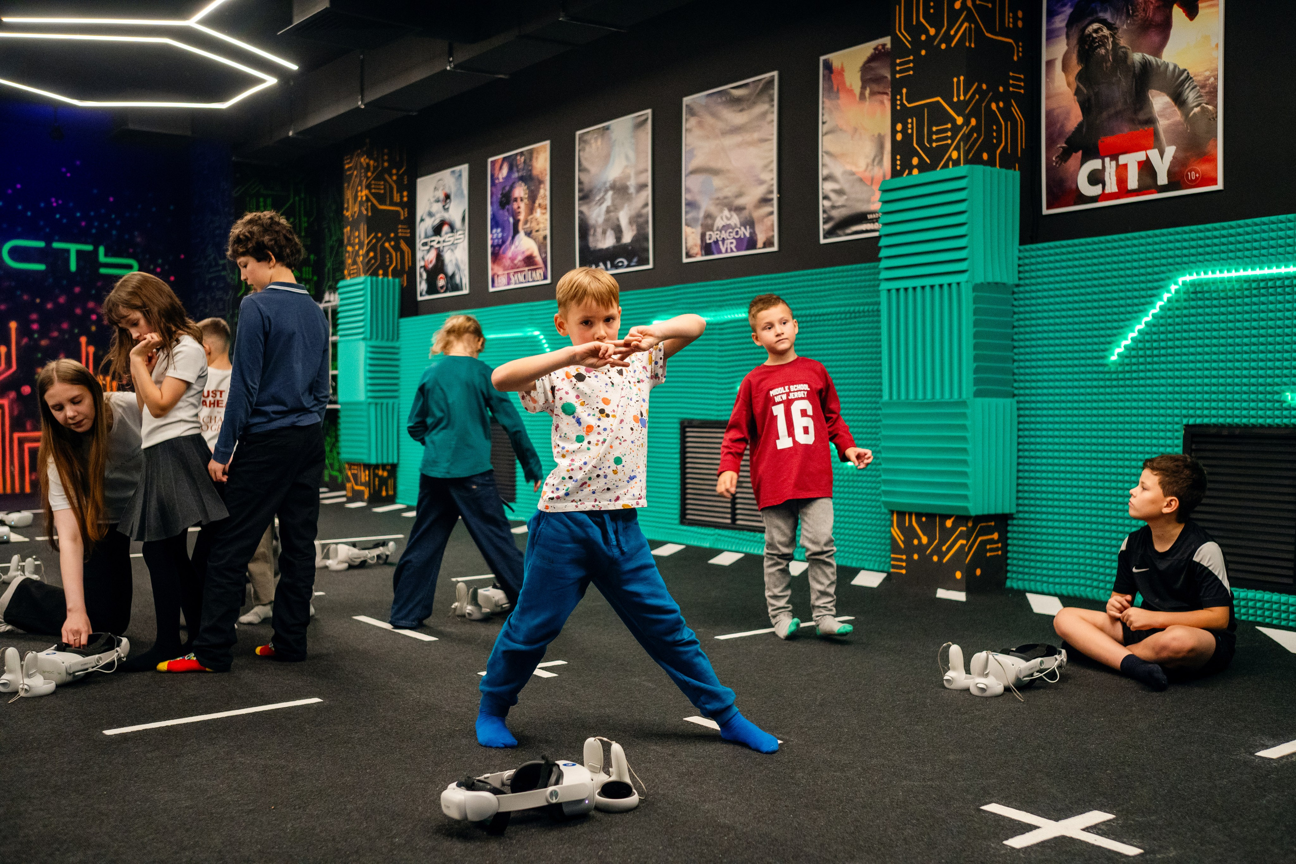 VR (September-October 2024). Felixtones