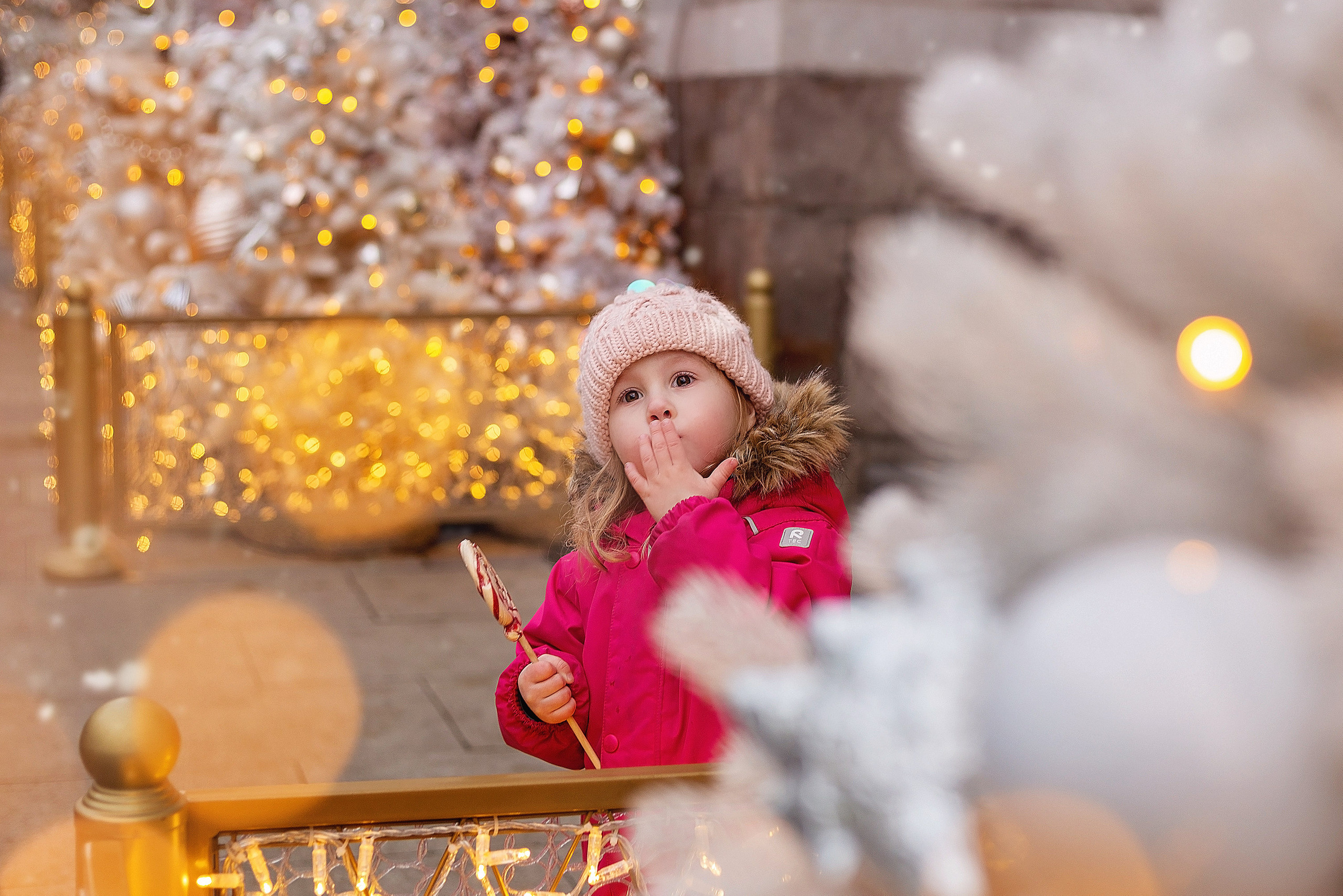 Оля и Саша, ГУМ-Ярмарка. Фотограф в Москве Ксения Мокрушина | Brand & Women photographer