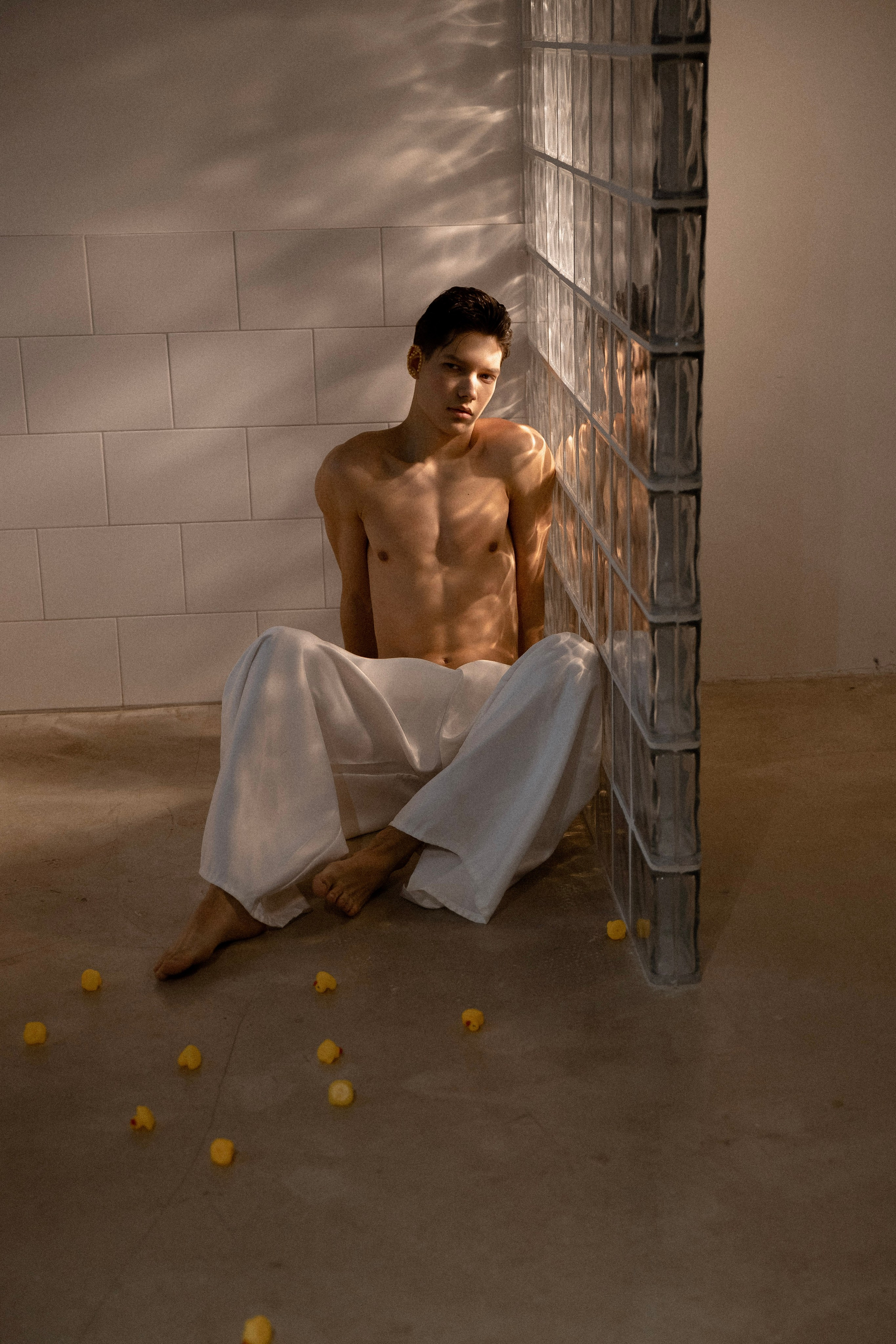 YELLOW. Кто мы?