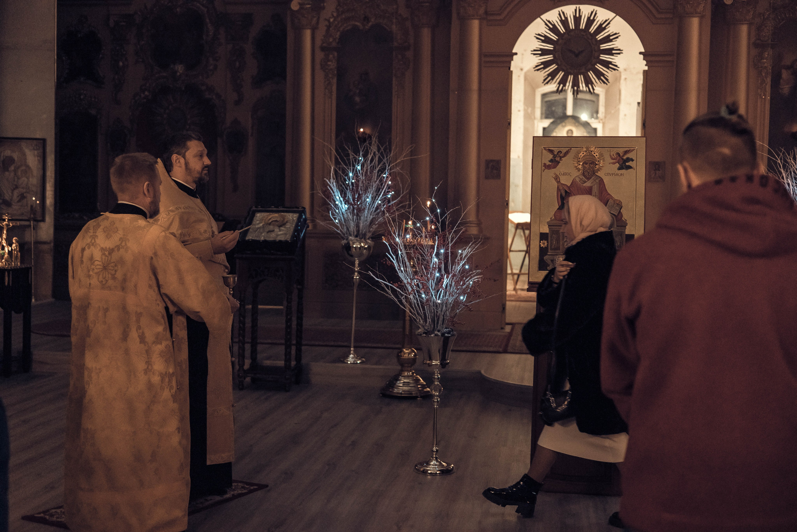 Храм Воскресения Словущего в Барашах.Всенощное накануне дня памяти Спиридона Тримифунтского. Артеменкова Анна Фотограф