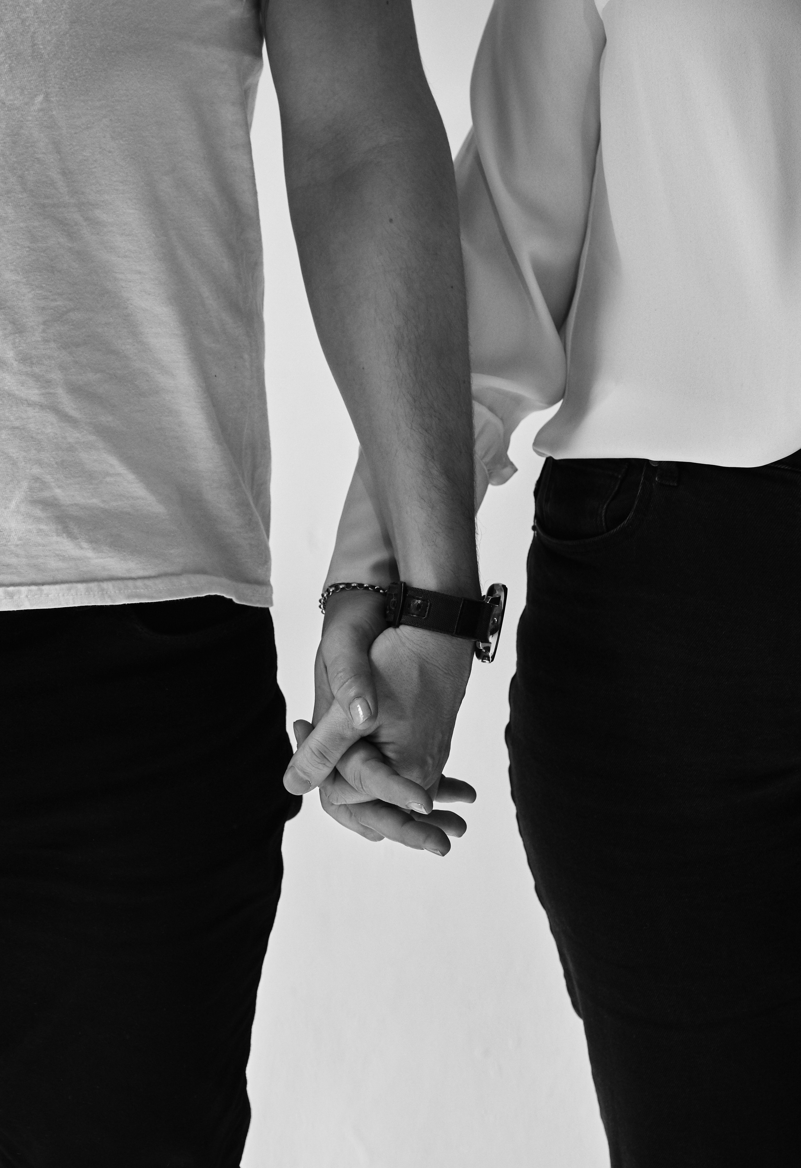 Bio and contacts. Sia Levine Design