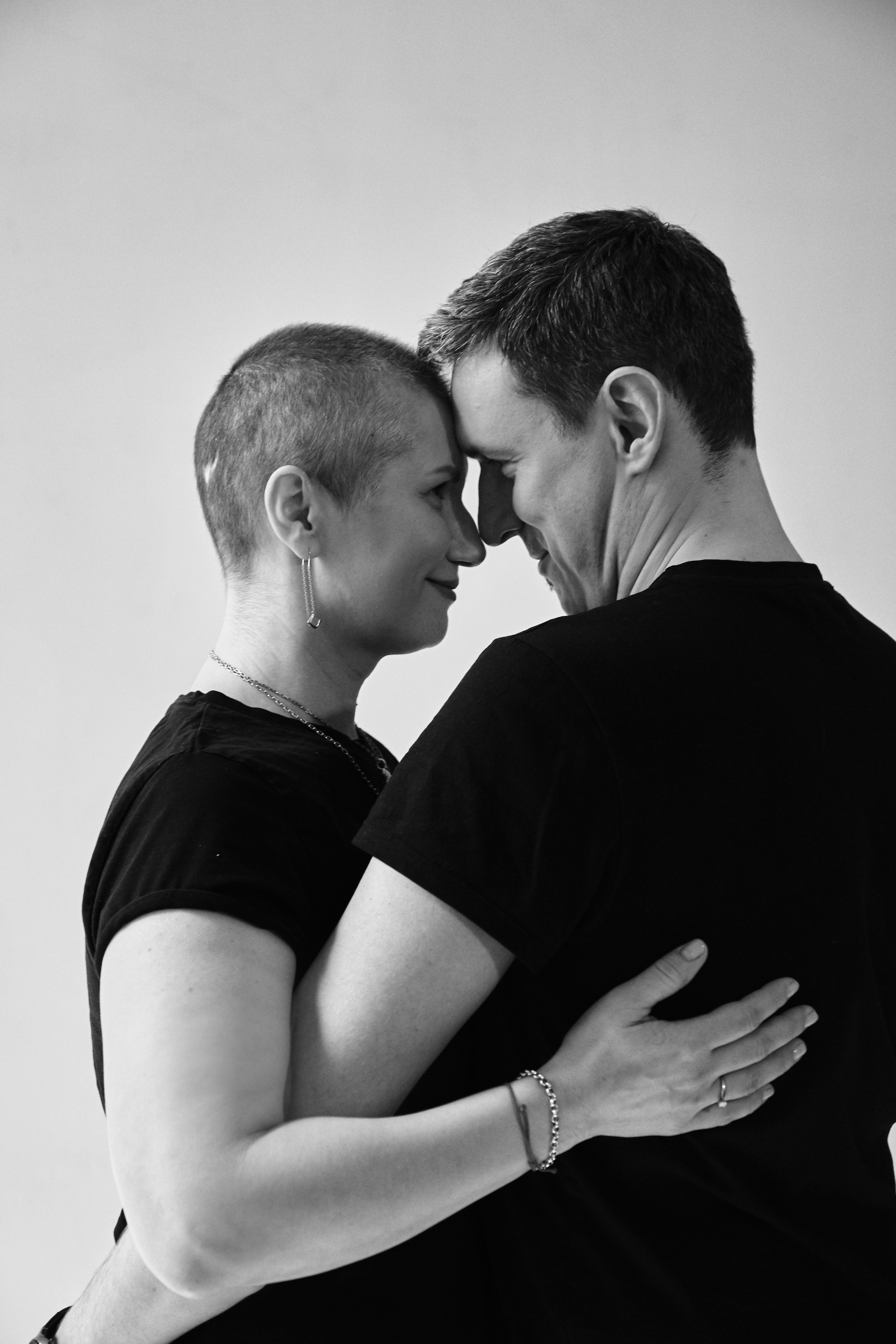 Bio and contacts. Sia Levine Design