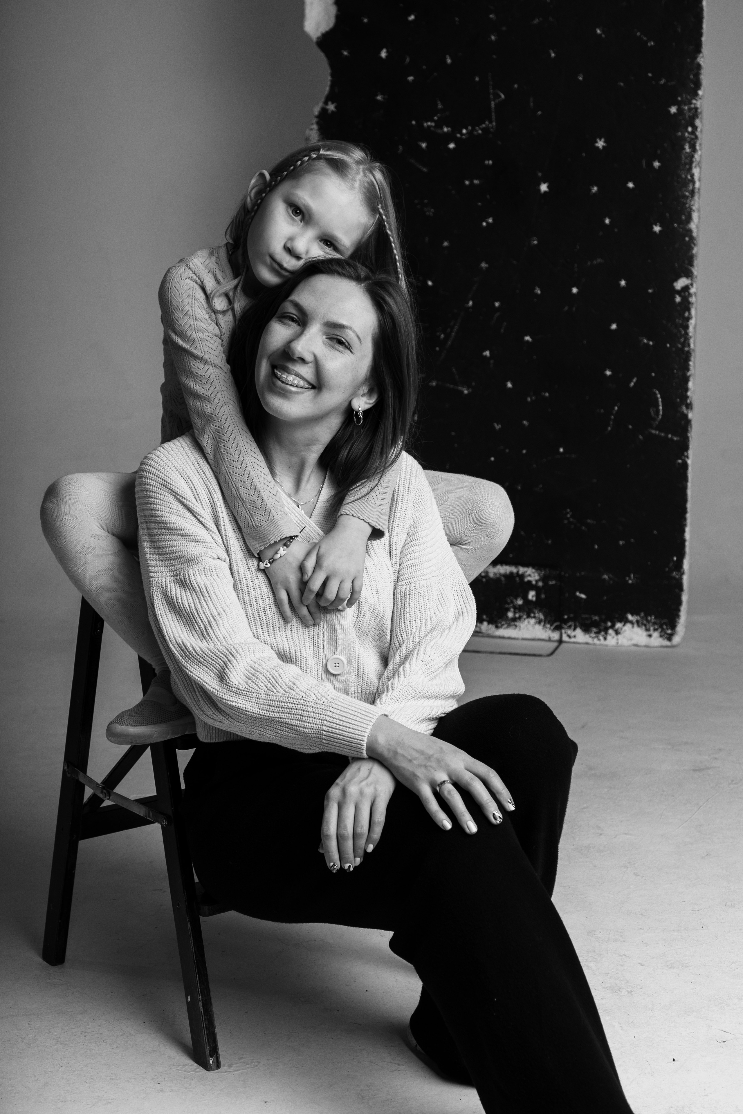 Bio and contacts. Sia Levine Design