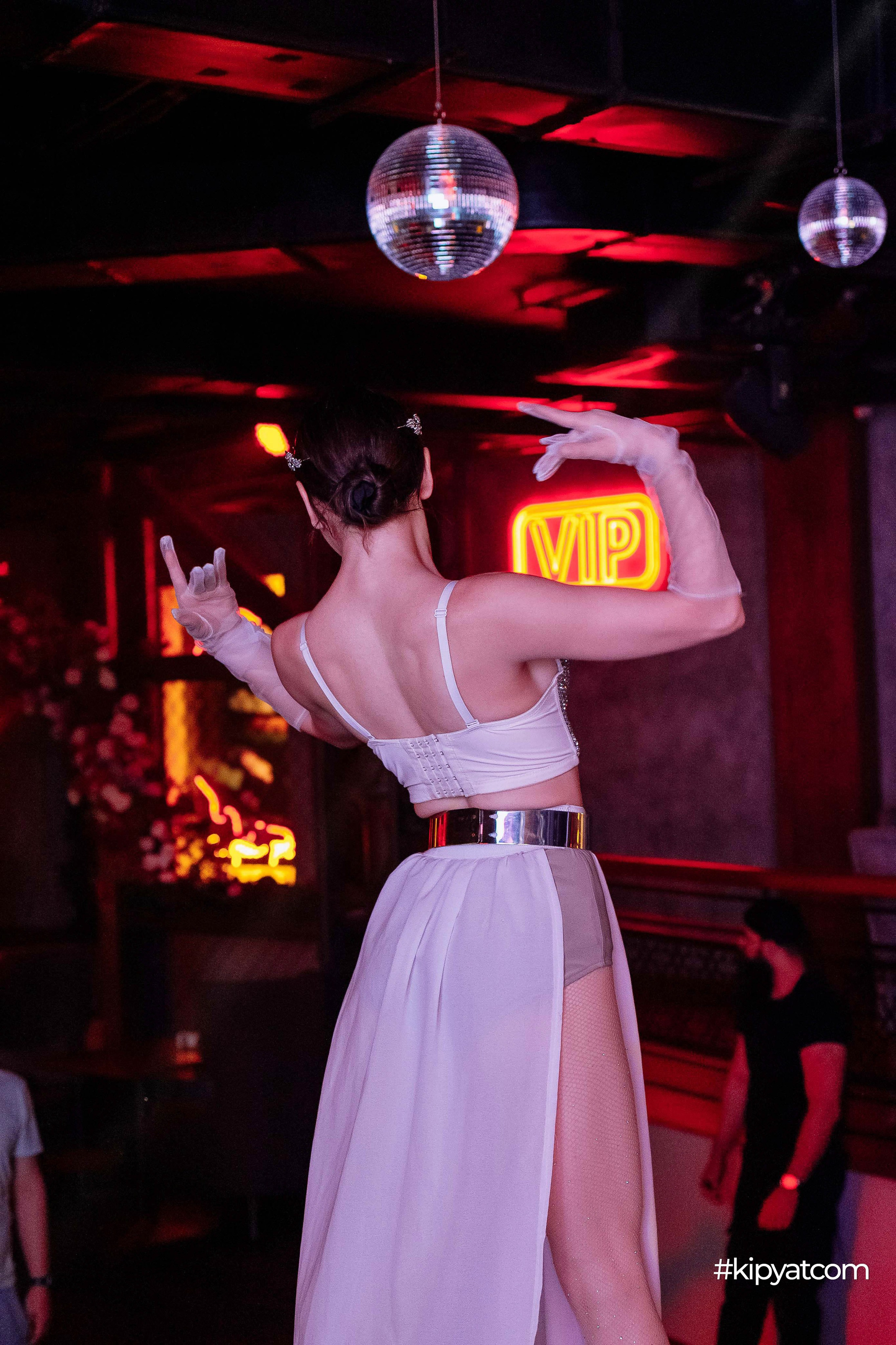 The Queen Prive. Кипятком Шымкент
