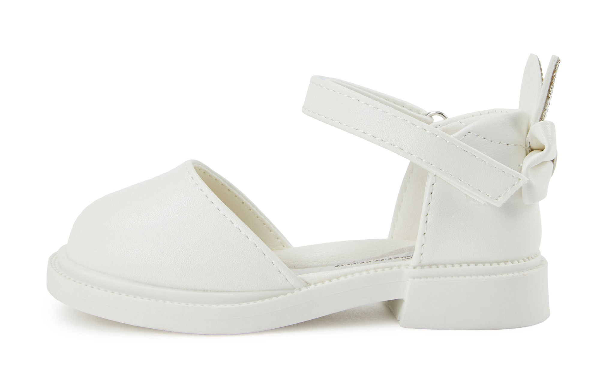 Обувь. Предметный фотограф Москва l Московская область Юрий Козырев