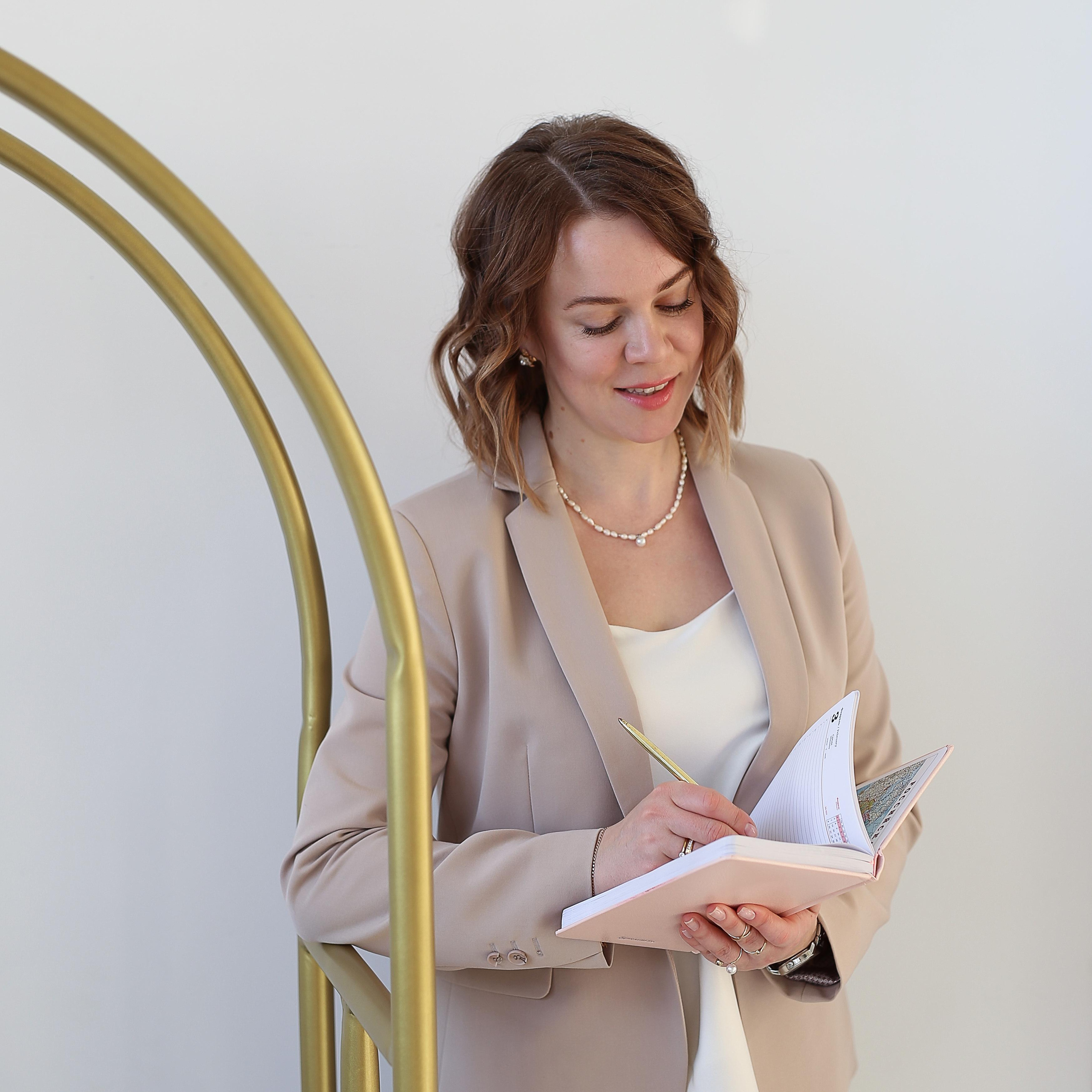 ЮЛИЯ. БЬЮТИ-ЭКСПЕРТ. Анастасия Гуськова: личный бренд/PR/медийность